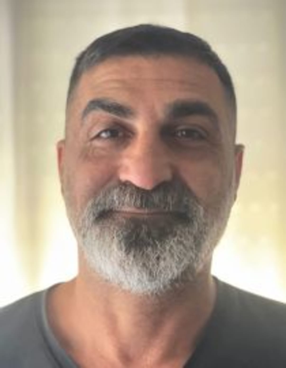 תמונת פורטרט של בעל המקצוע תמונת פורטרט של בעל המקצוע