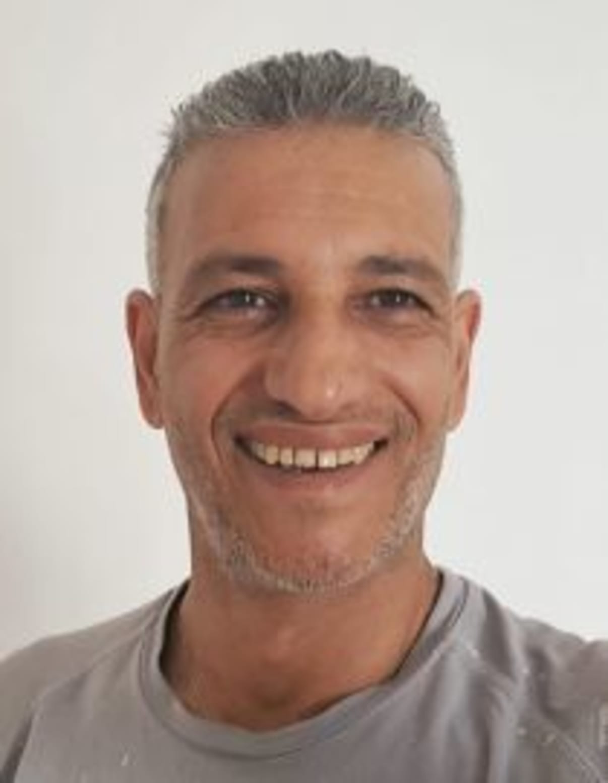 תמונת פורטרט של בעל המקצוע תמונת פורטרט של בעל המקצוע