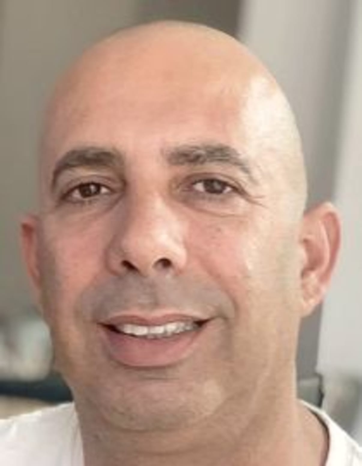 תמונת פורטרט של בעל המקצוע