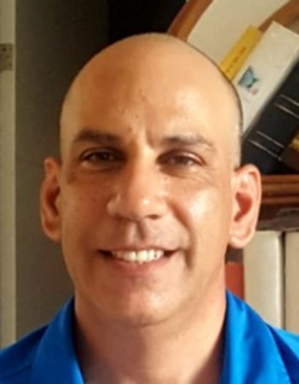 תמונת פורטרט של בעל המקצוע