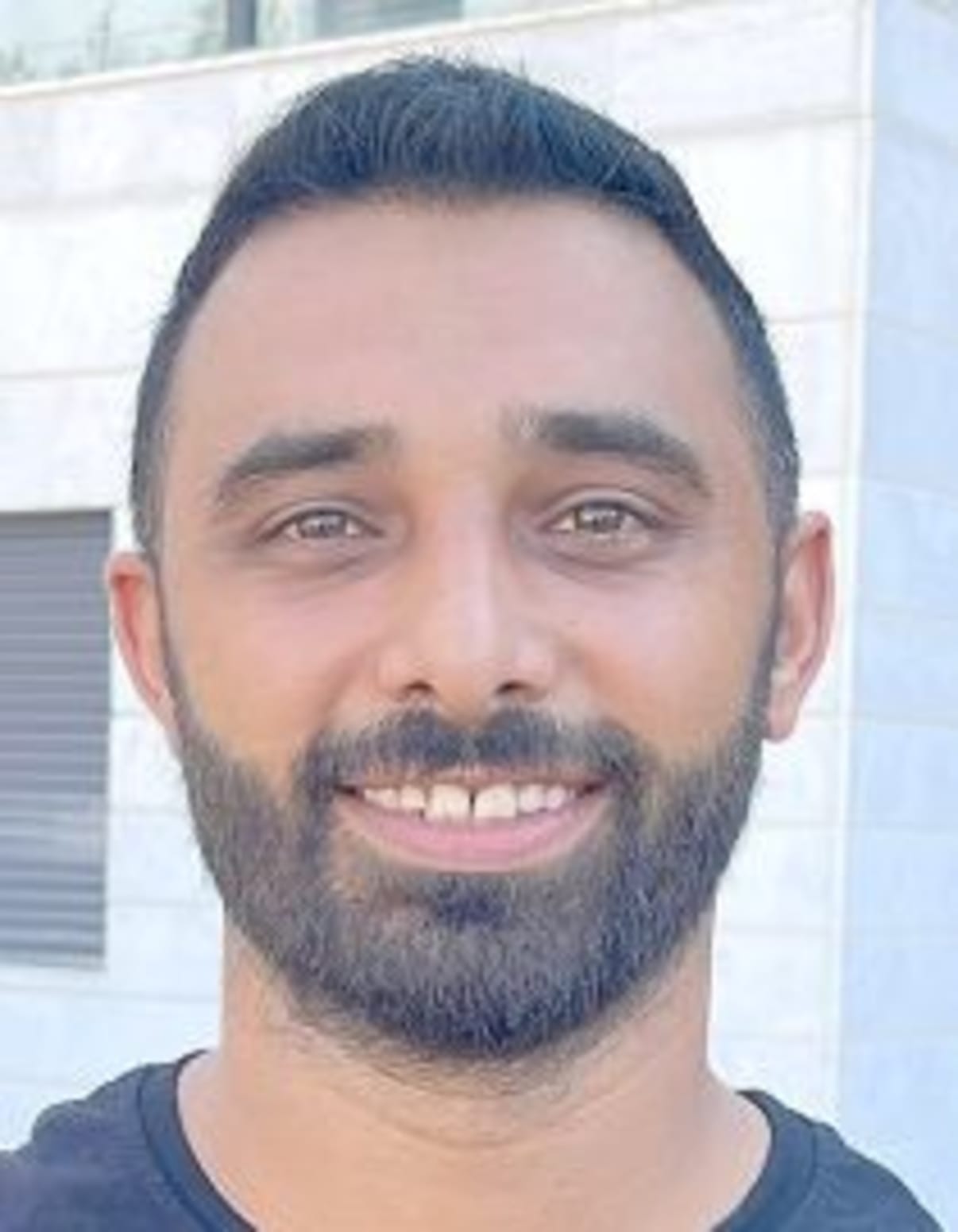 תמונת פורטרט של בעל המקצוע תמונת פורטרט של בעל המקצוע
