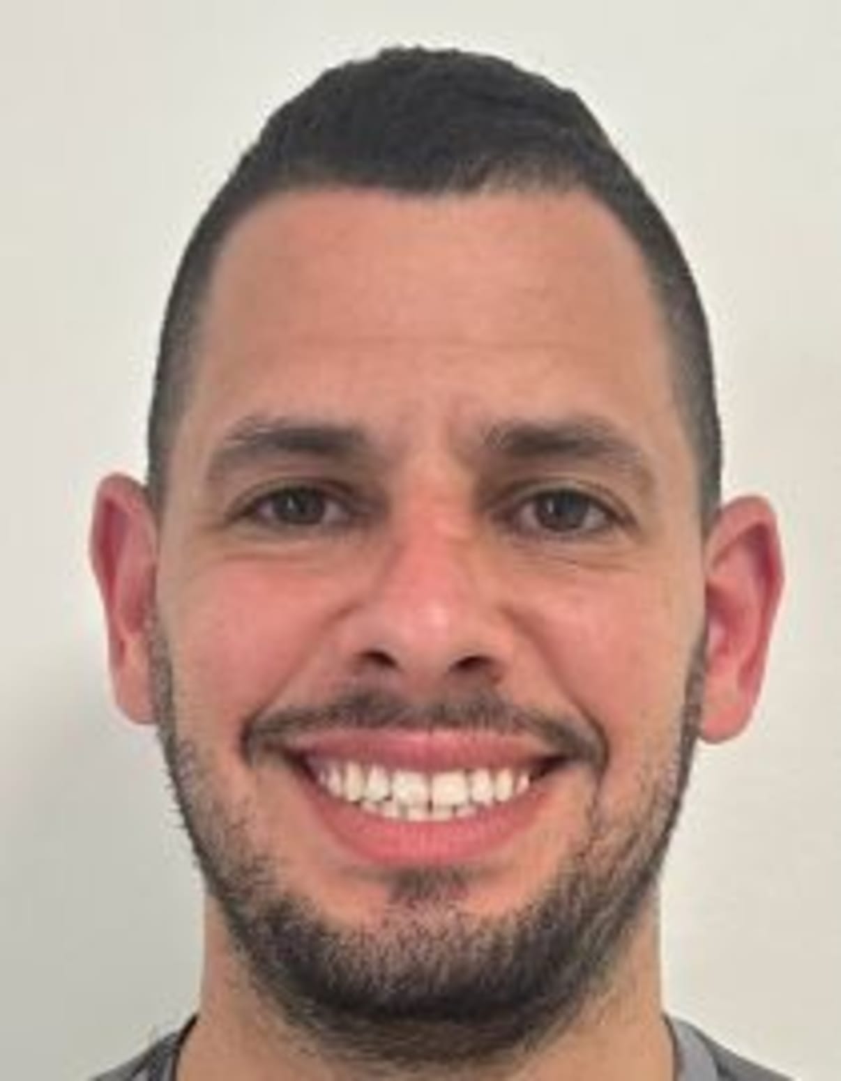 תמונת פורטרט של בעל המקצוע תמונת פורטרט של בעל המקצוע