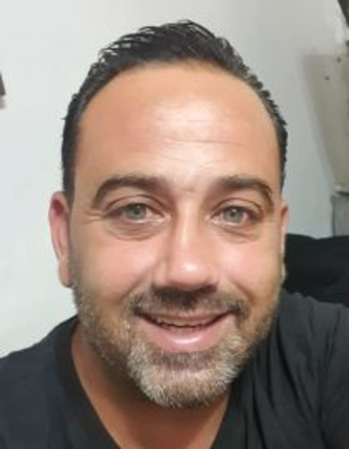 תמונת פורטרט של בעל המקצוע תמונת פורטרט של בעל המקצוע