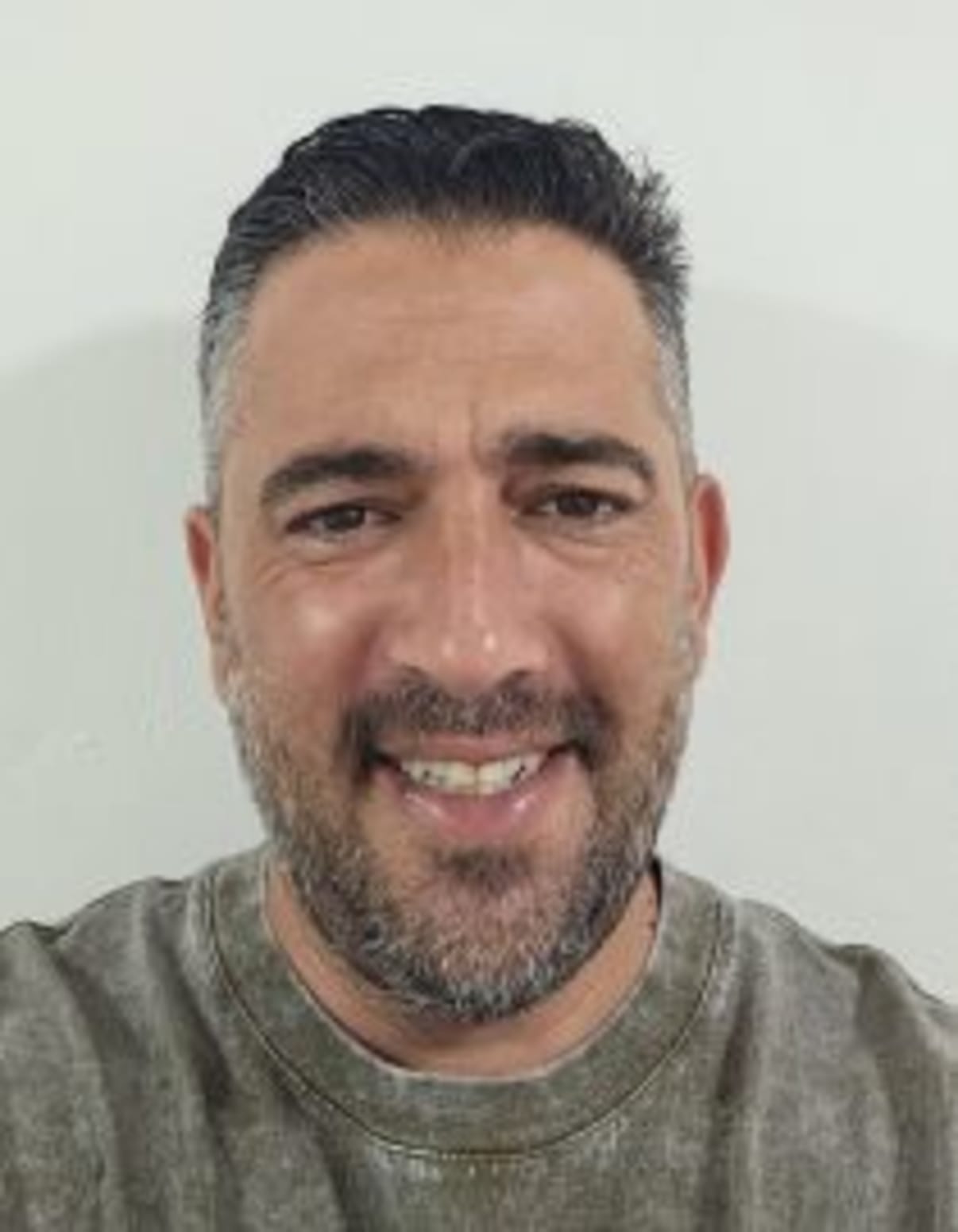 תמונת פורטרט של בעל המקצוע תמונת פורטרט של בעל המקצוע