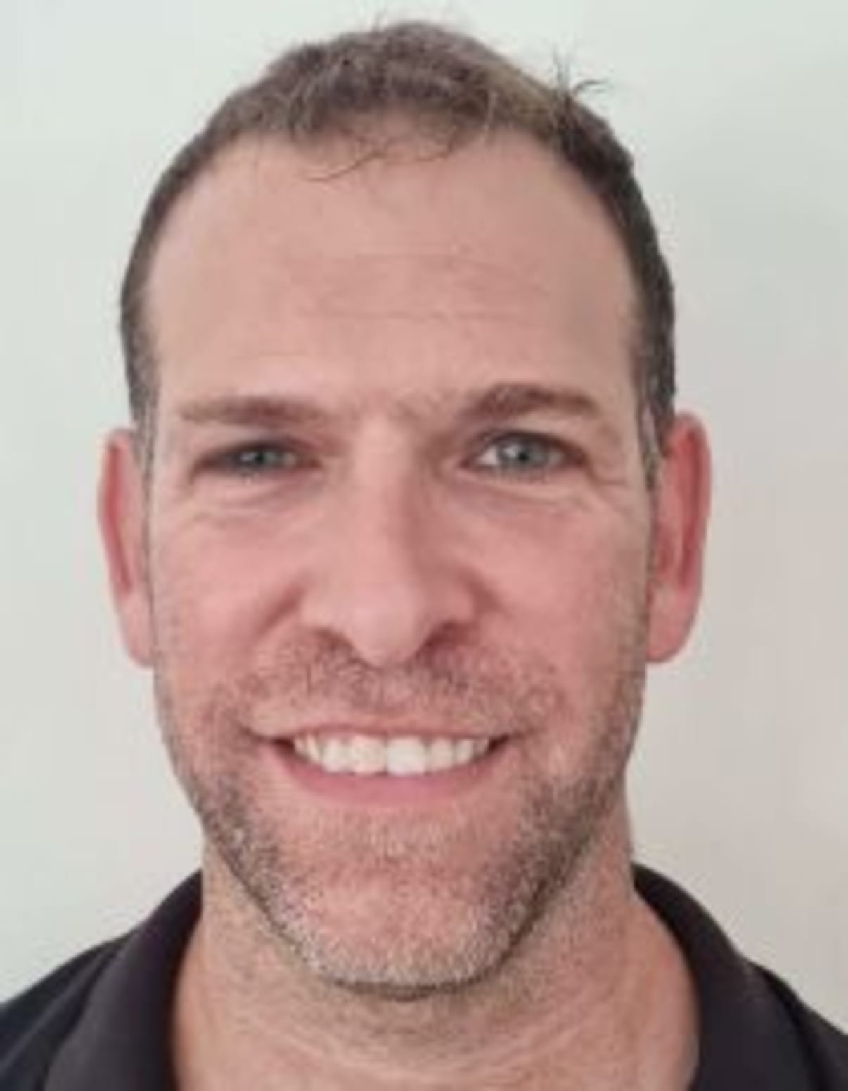 תמונת פורטרט של בעל המקצוע תמונת פורטרט של בעל המקצוע