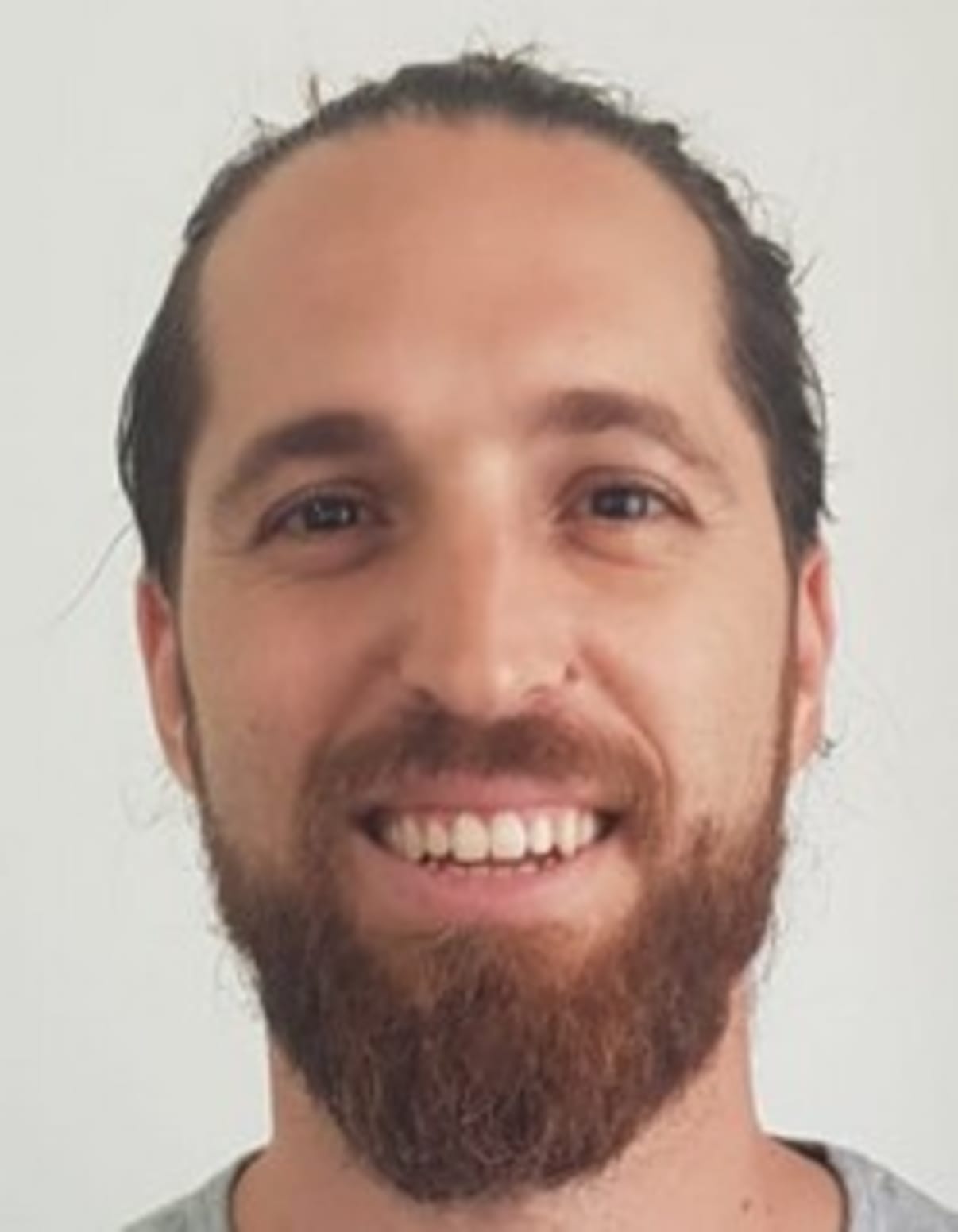 תמונת פורטרט של בעל המקצוע