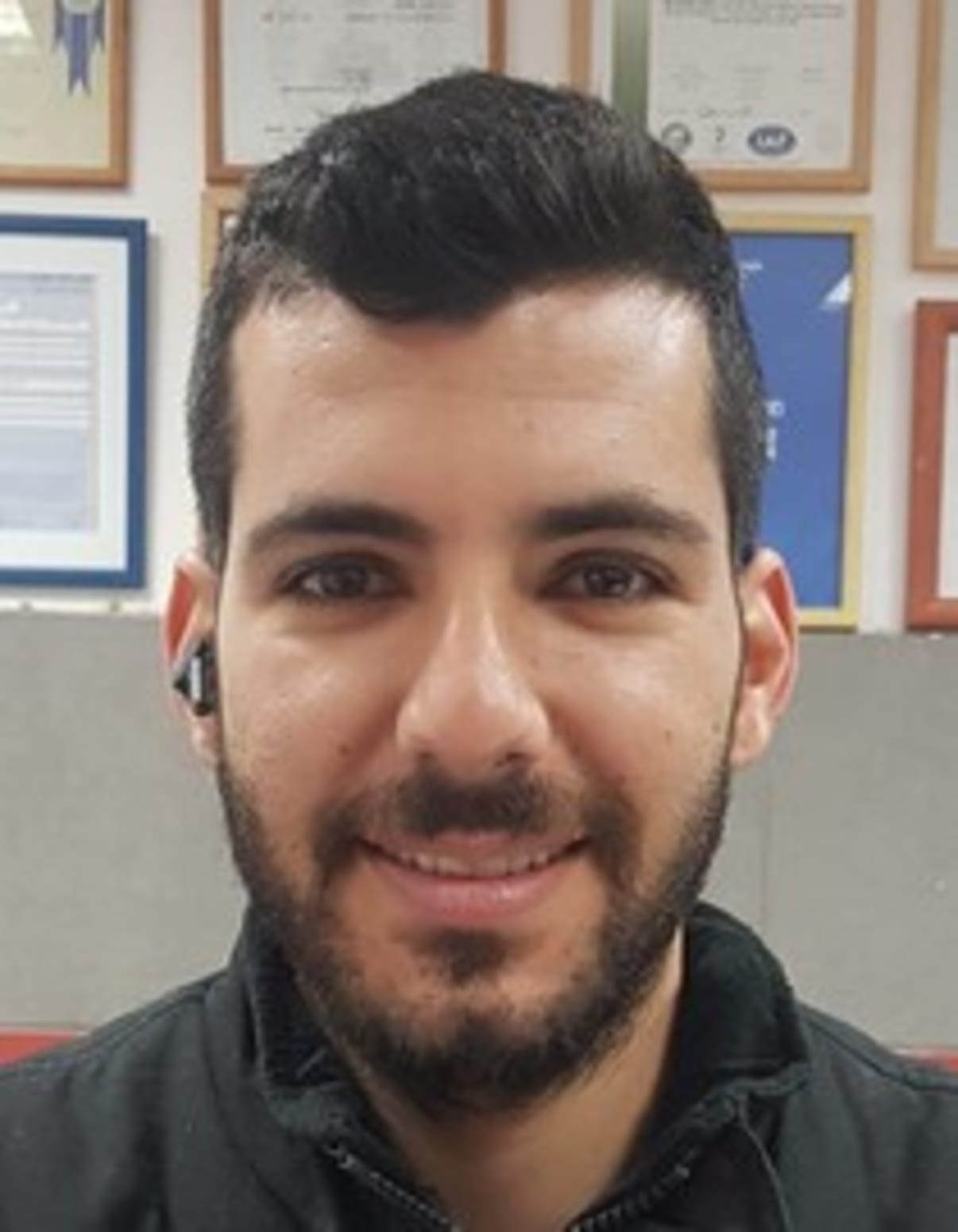 תמונת פורטרט של בעל המקצוע תמונת פורטרט של בעל המקצוע