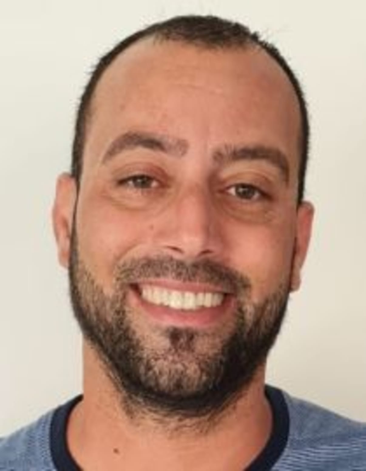 תמונת פורטרט של בעל המקצוע תמונת פורטרט של בעל המקצוע