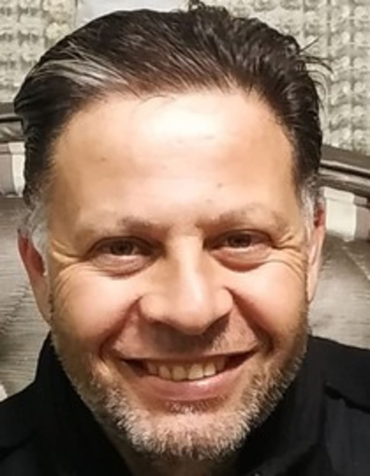 תמונת פורטרט של בעל המקצוע תמונת פורטרט של בעל המקצוע