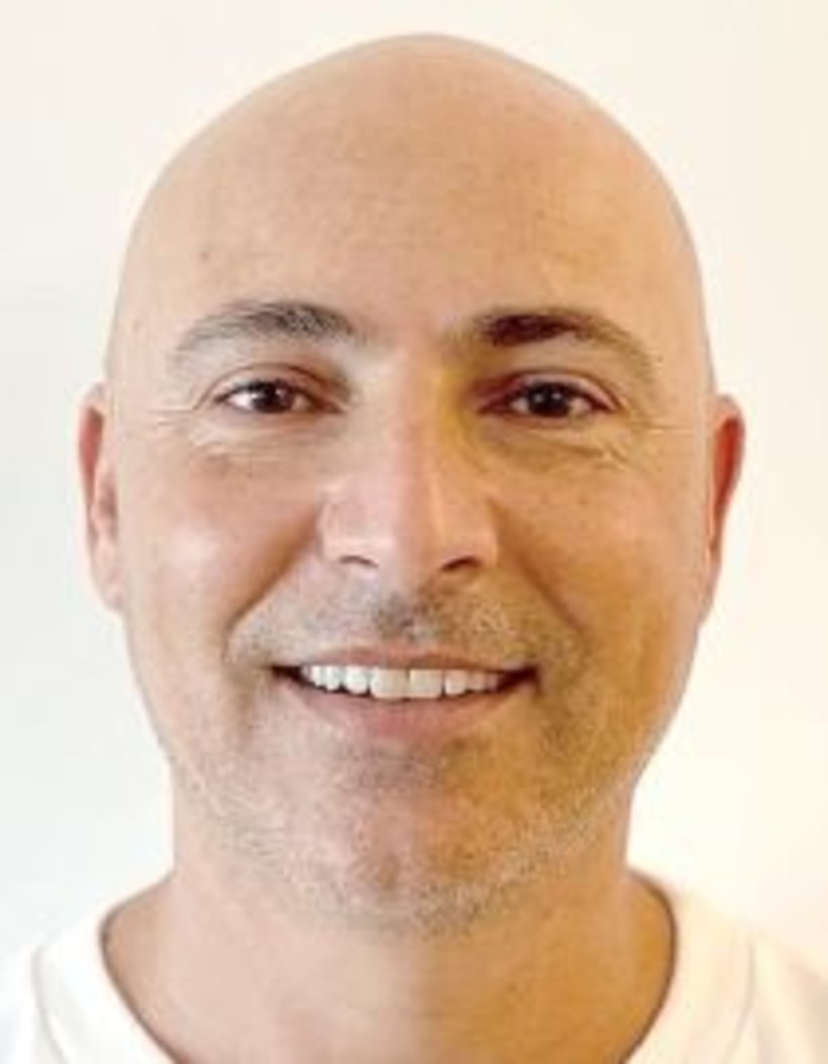 תמונת פורטרט של בעל המקצוע