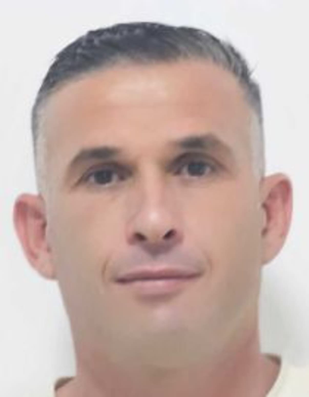 תמונת פורטרט של בעל המקצוע