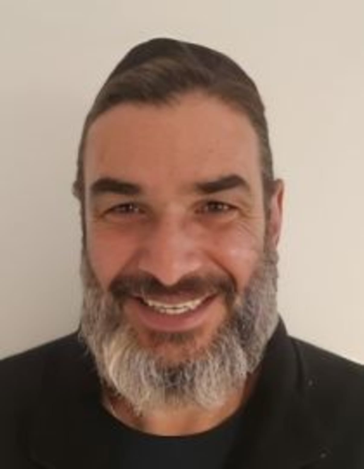 תמונת פורטרט של בעל המקצוע תמונת פורטרט של בעל המקצוע