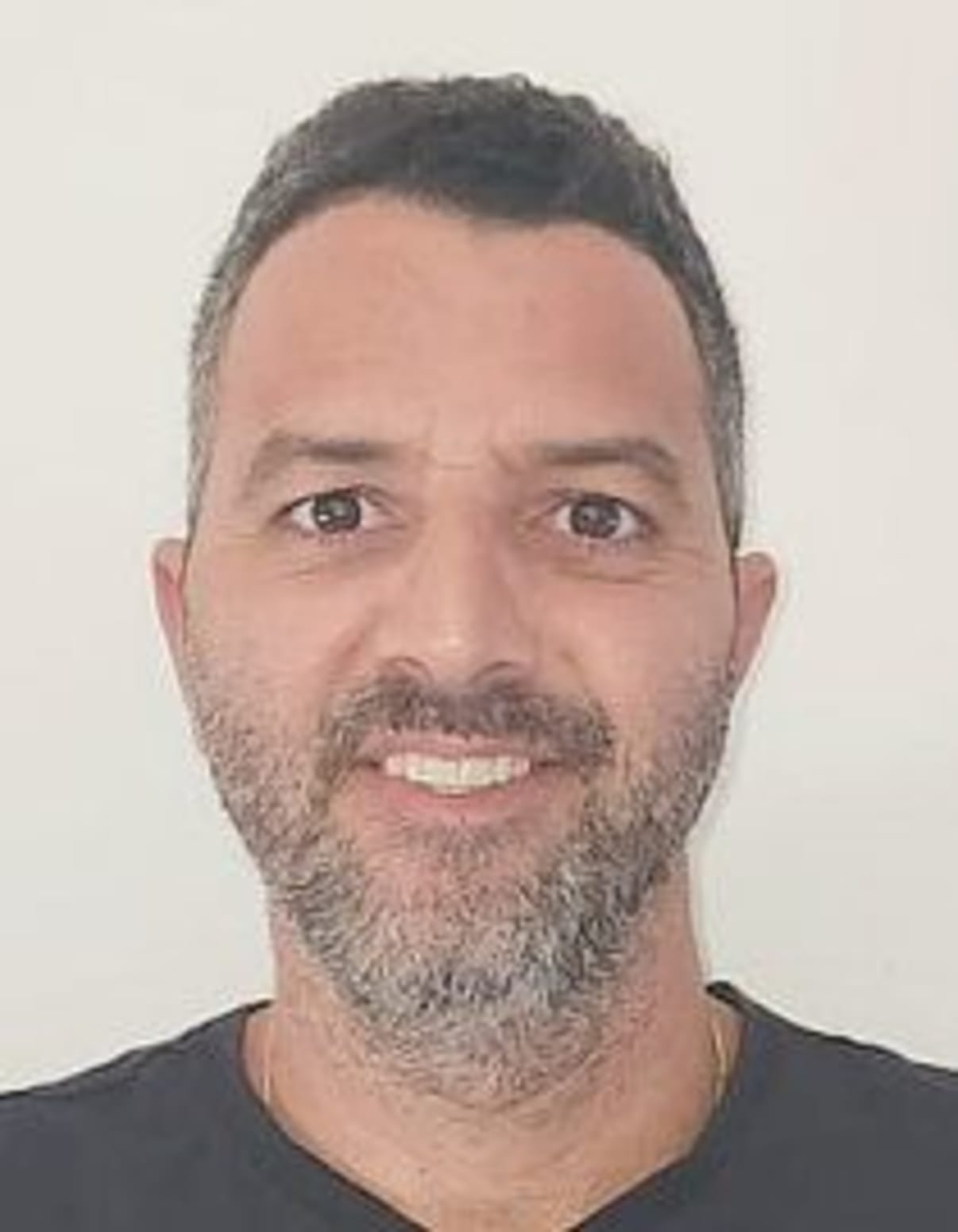 תמונת פורטרט של בעל המקצוע תמונת פורטרט של בעל המקצוע