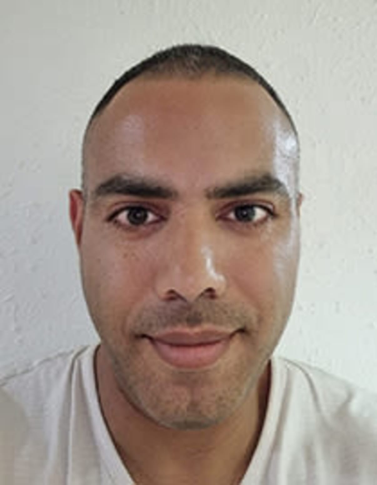 תמונת פורטרט של בעל המקצוע