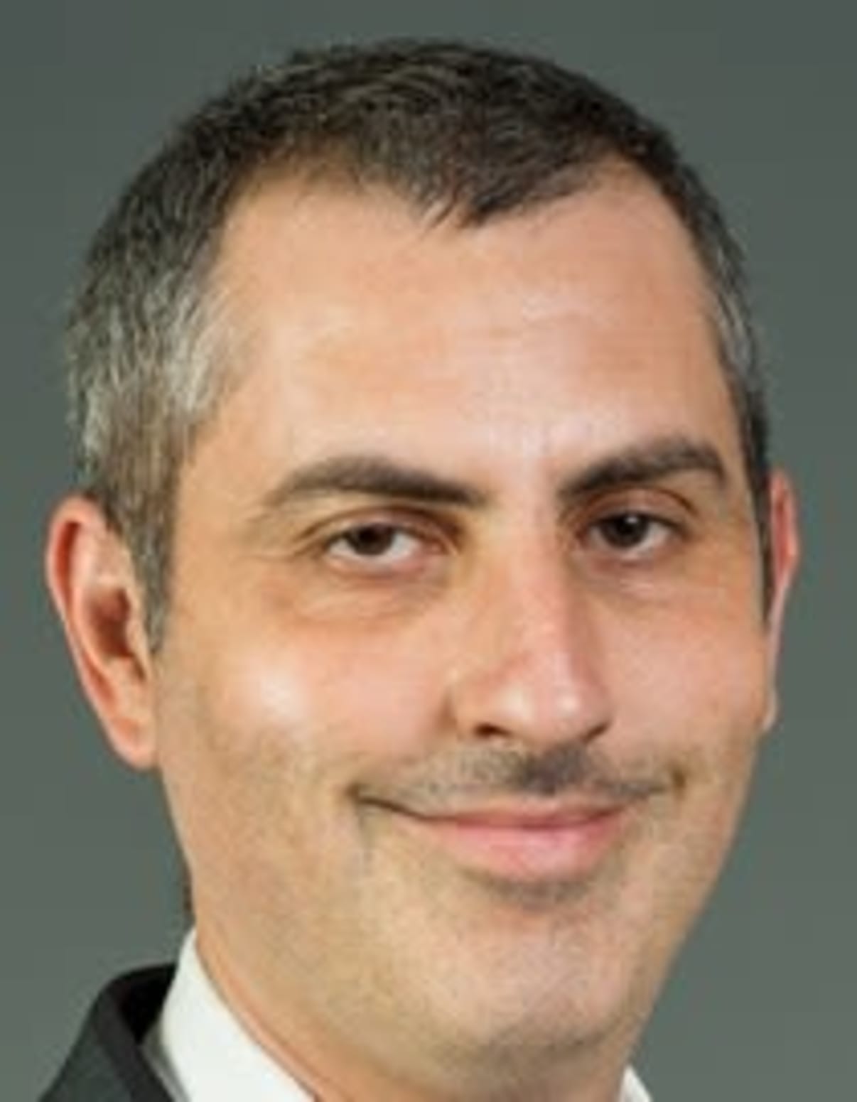 תמונת פורטרט של בעל המקצוע תמונת פורטרט של בעל המקצוע