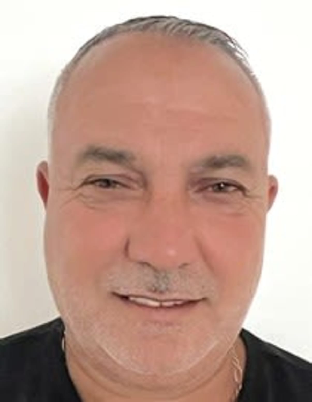 תמונת פורטרט של בעל המקצוע תמונת פורטרט של בעל המקצוע