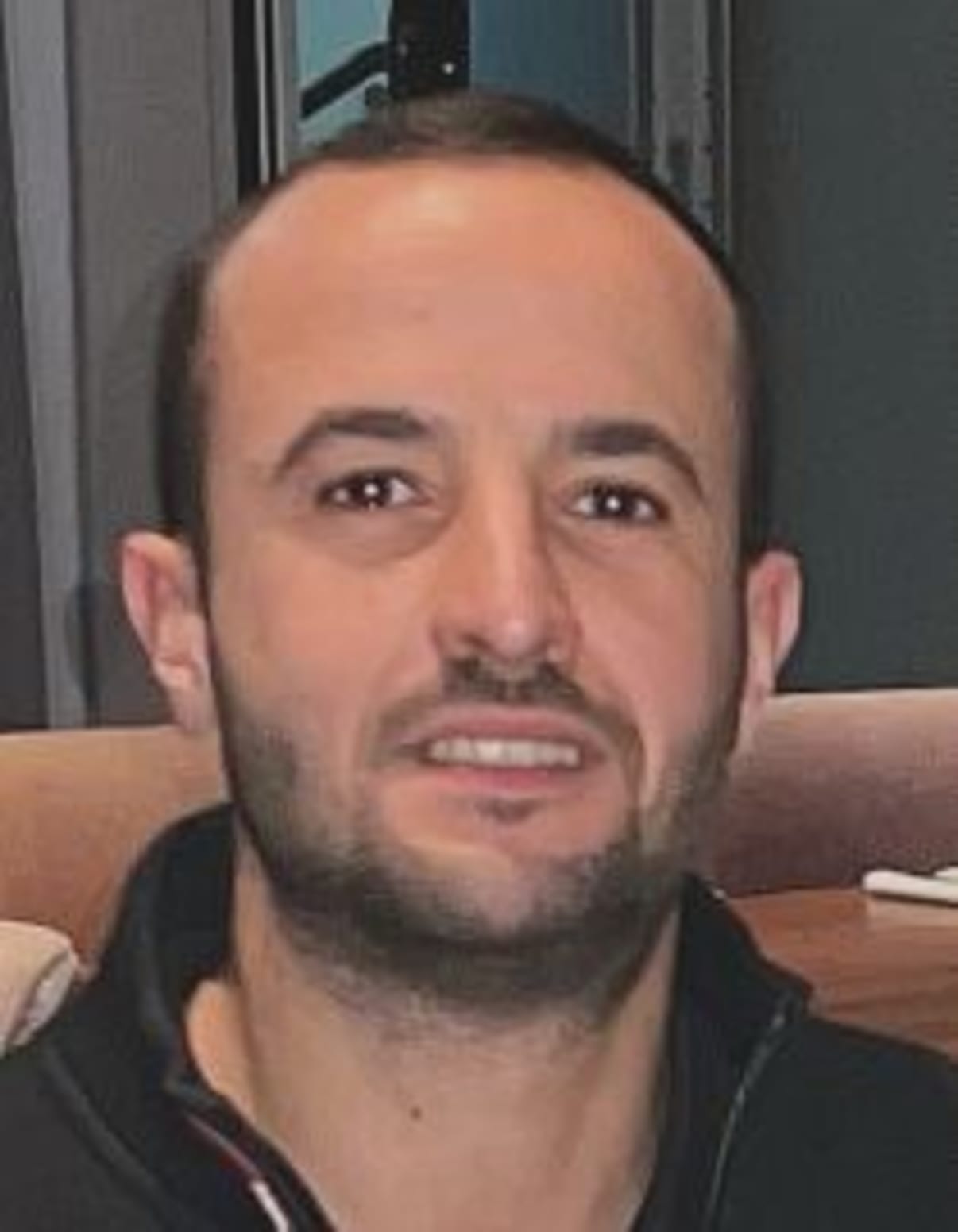 תמונת פורטרט של בעל המקצוע תמונת פורטרט של בעל המקצוע