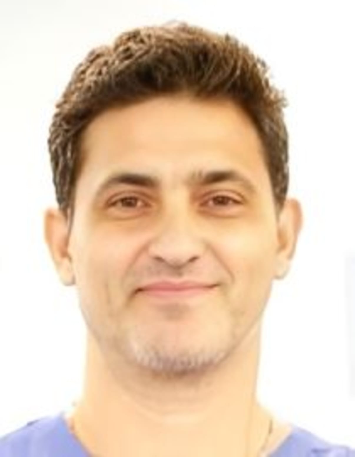 תמונת פורטרט של בעל המקצוע