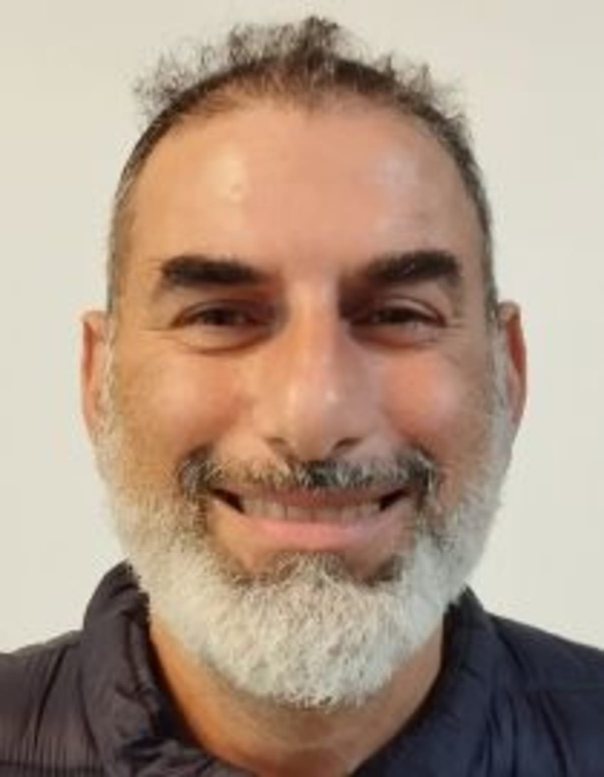 תמונת פורטרט של בעל המקצוע תמונת פורטרט של בעל המקצוע