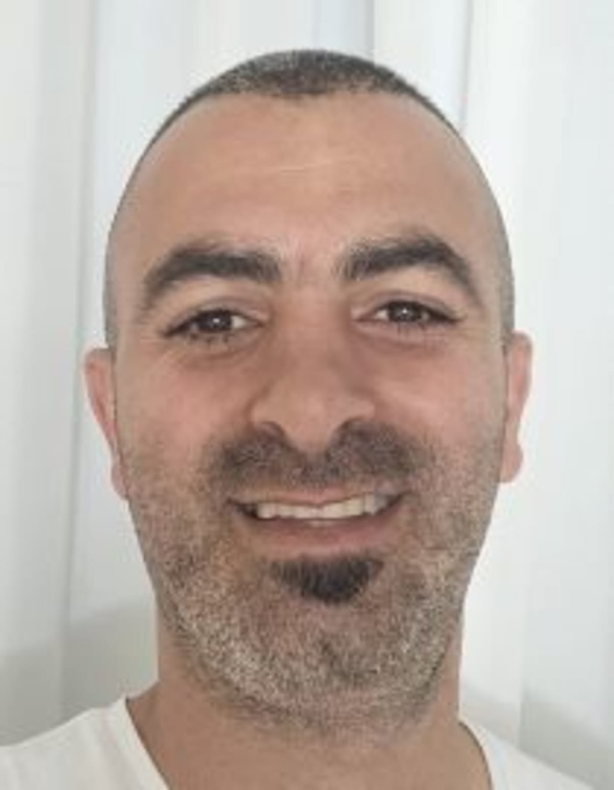 תמונת פורטרט של בעל המקצוע תמונת פורטרט של בעל המקצוע