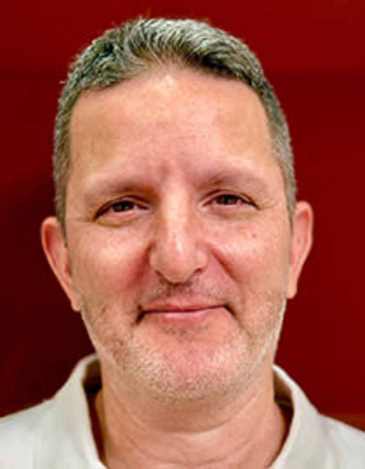 תמונת פורטרט של בעל המקצוע