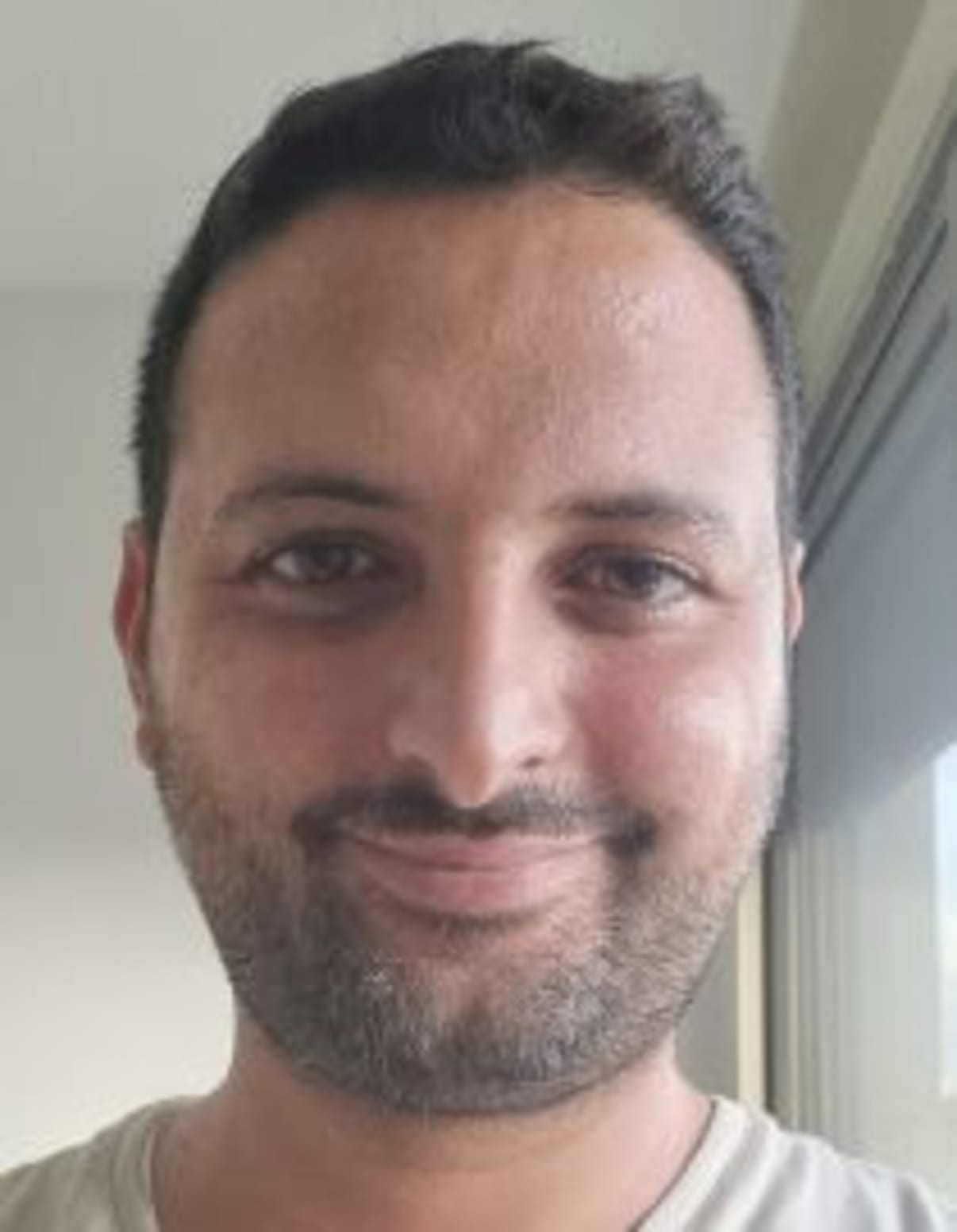 תמונת פורטרט של בעל המקצוע תמונת פורטרט של בעל המקצוע
