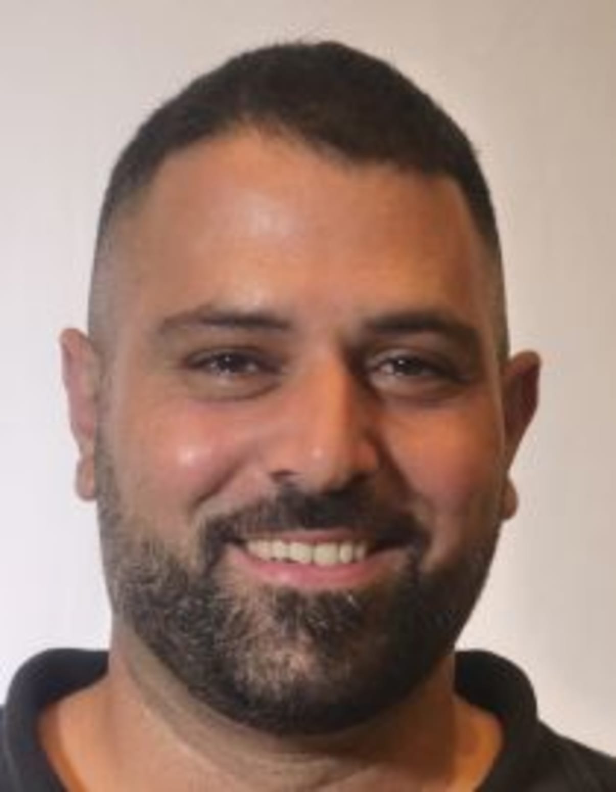 תמונת פורטרט של בעל המקצוע תמונת פורטרט של בעל המקצוע