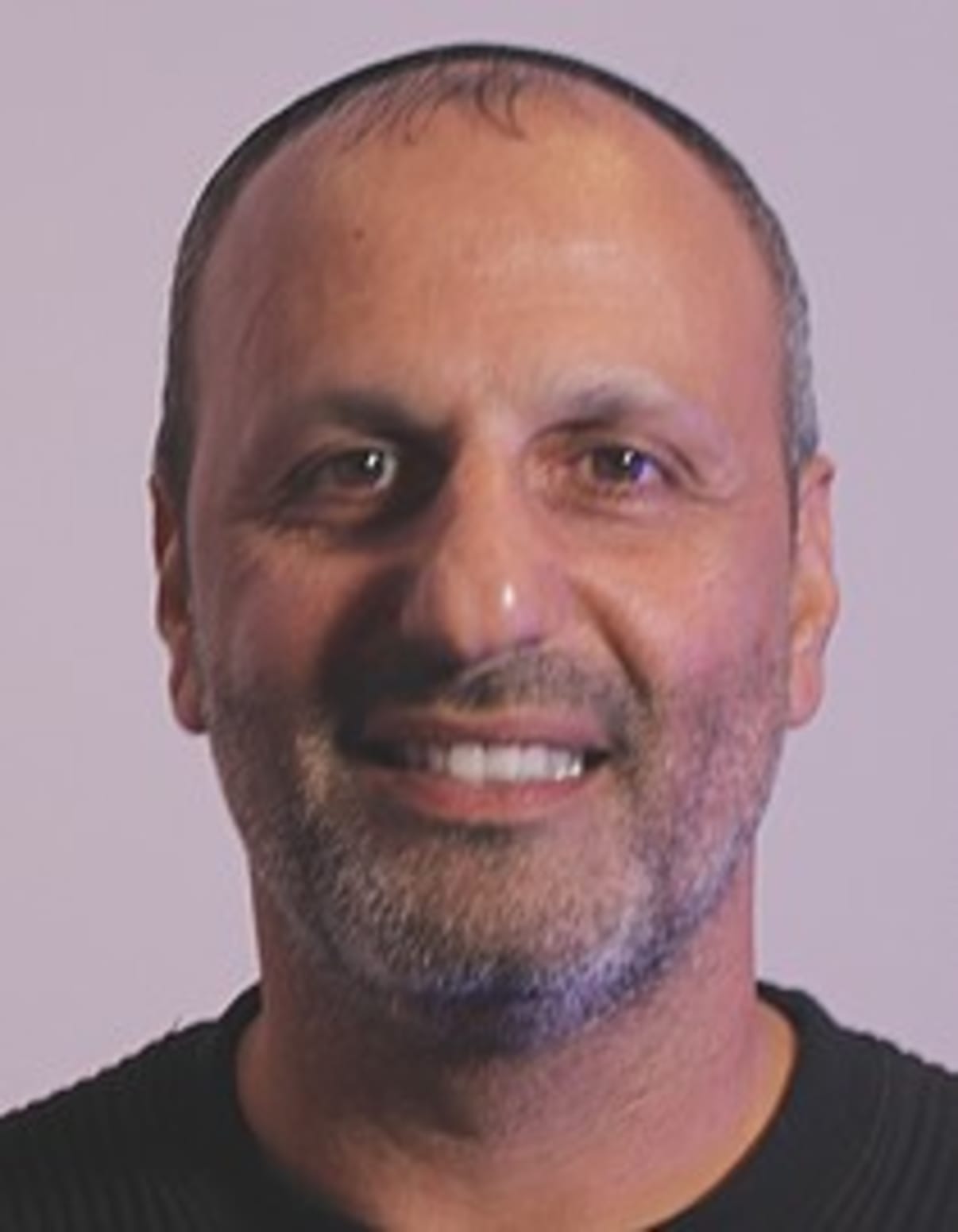 תמונת פורטרט של בעל המקצוע