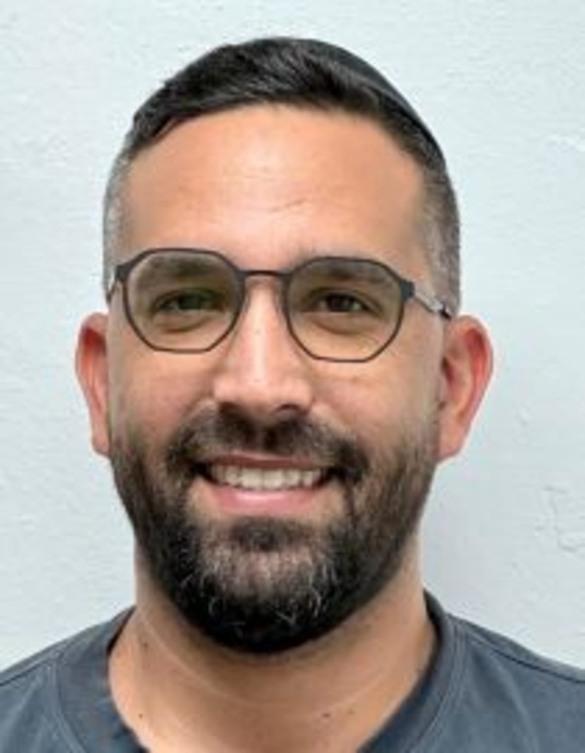 תמונת פורטרט של בעל המקצוע תמונת פורטרט של בעל המקצוע