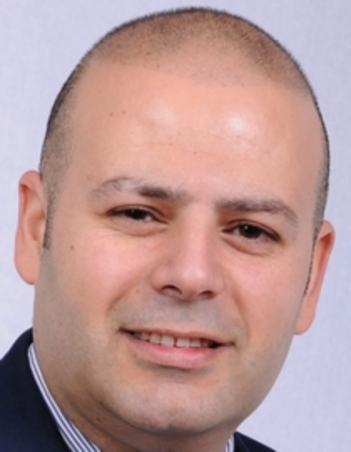 תמונת פורטרט של בעל המקצוע