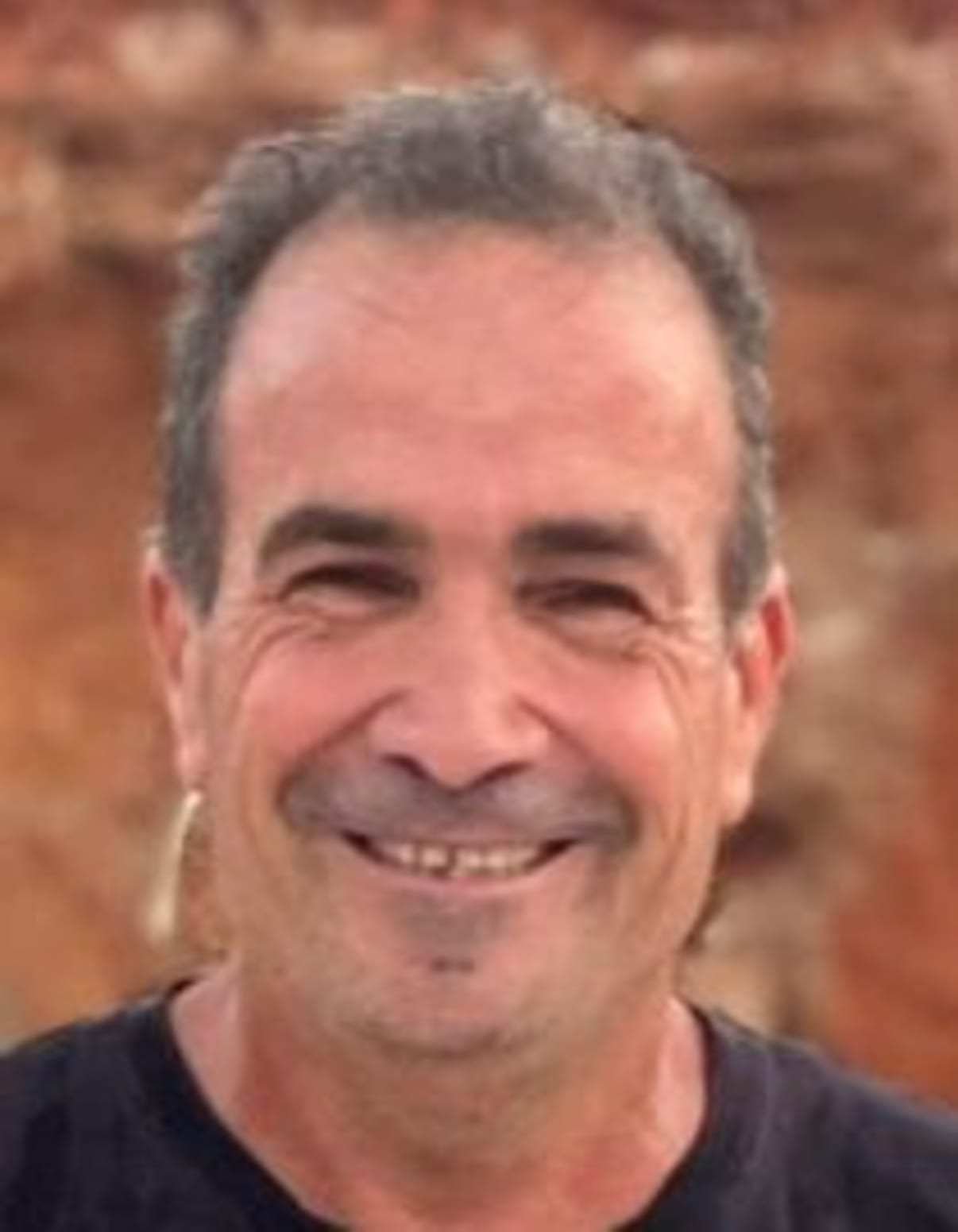 תמונת פורטרט של בעל המקצוע תמונת פורטרט של בעל המקצוע