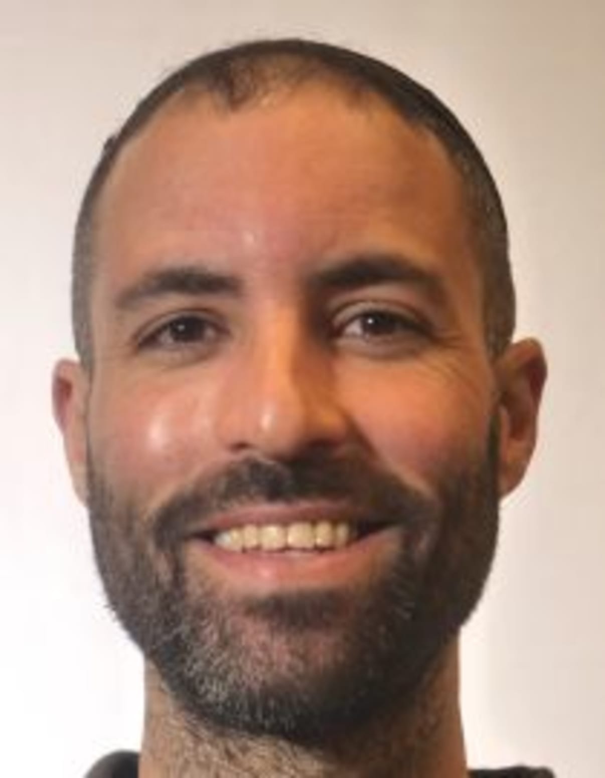 תמונת פורטרט של בעל המקצוע תמונת פורטרט של בעל המקצוע