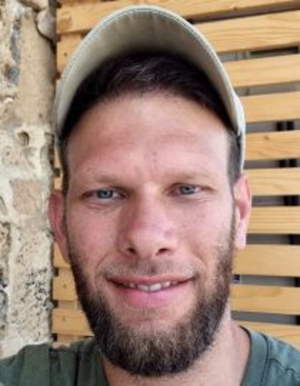 תמונת פורטרט של בעל המקצוע תמונת פורטרט של בעל המקצוע