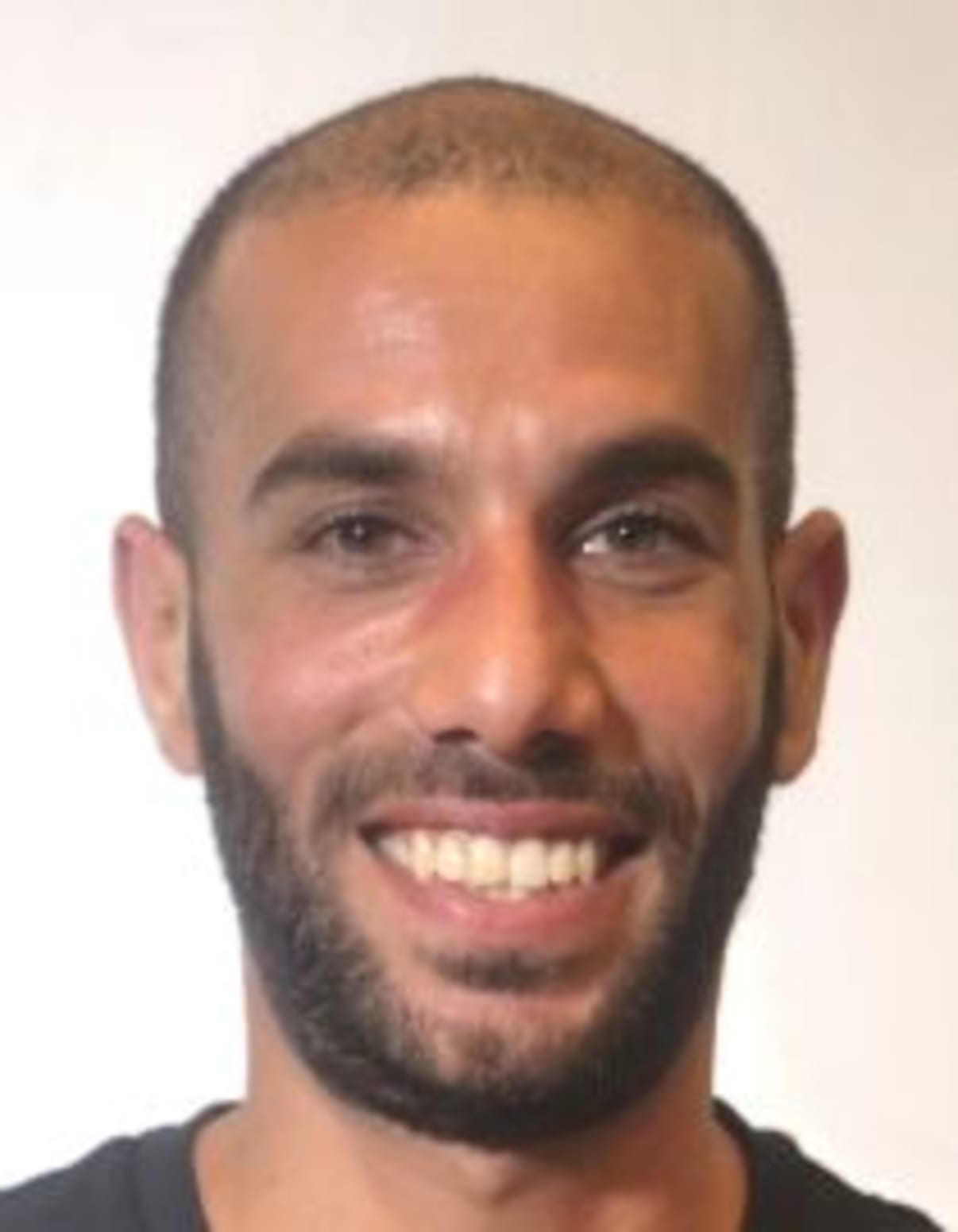 תמונת פורטרט של בעל המקצוע