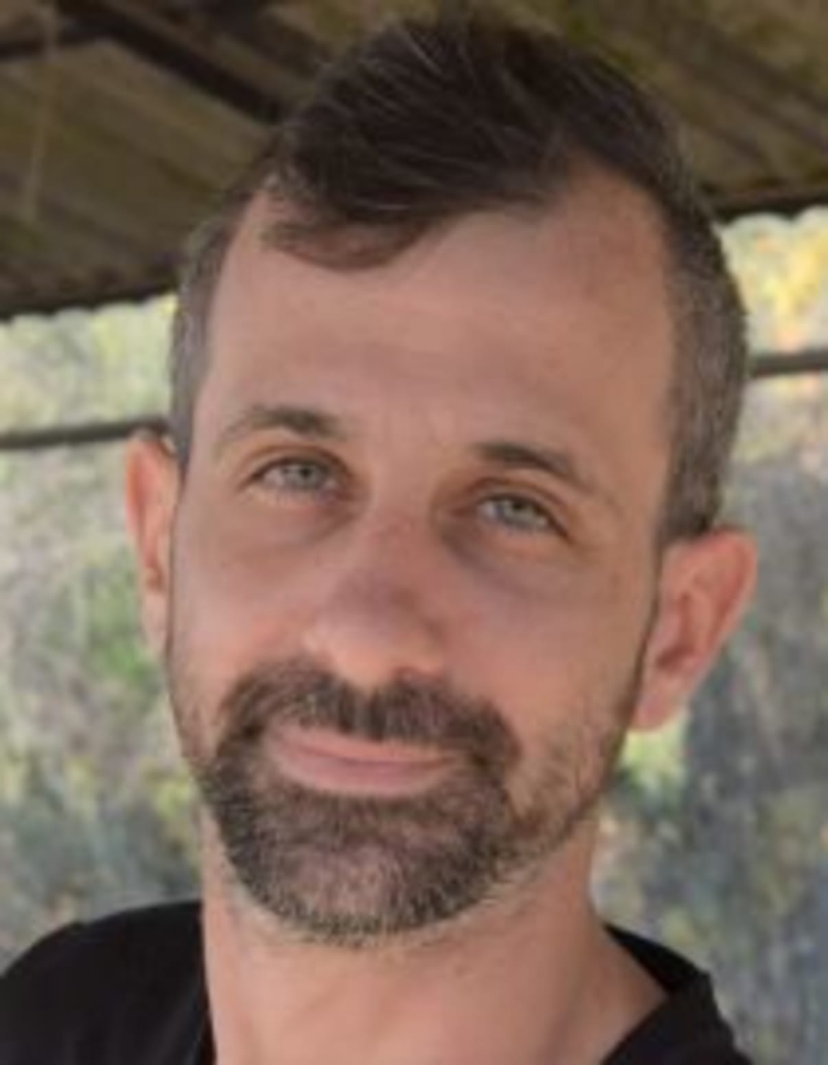 תמונת פורטרט של בעל המקצוע תמונת פורטרט של בעל המקצוע