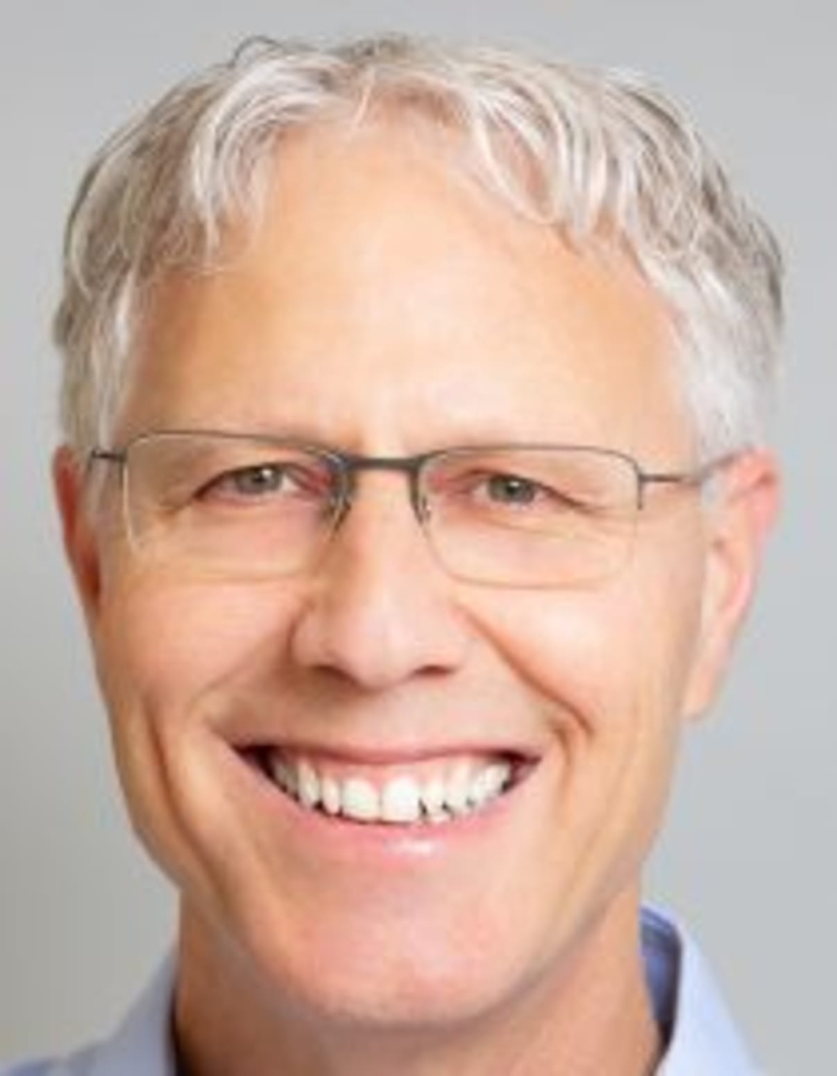 תמונת פורטרט של בעל המקצוע