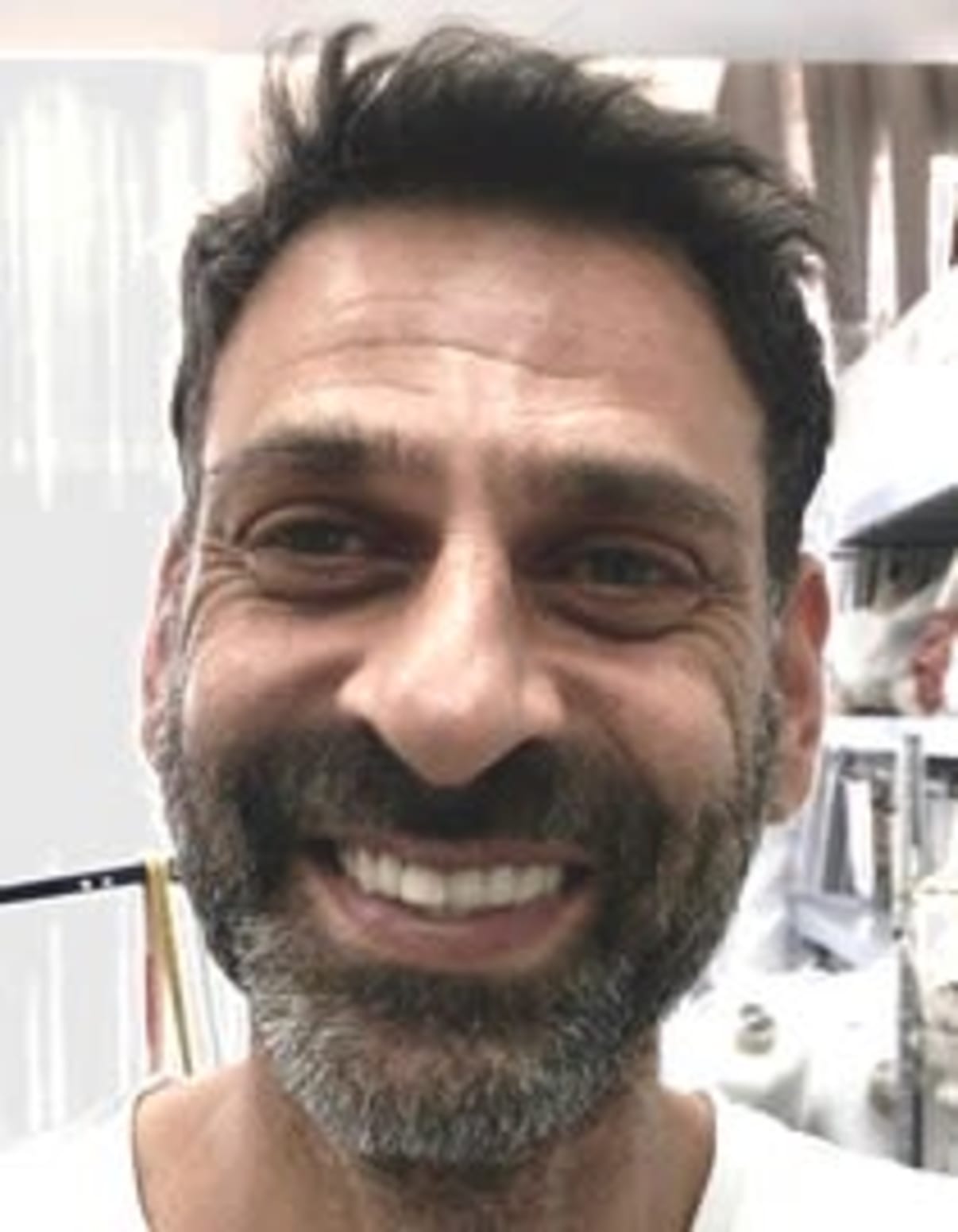 תמונת פורטרט של בעל המקצוע תמונת פורטרט של בעל המקצוע
