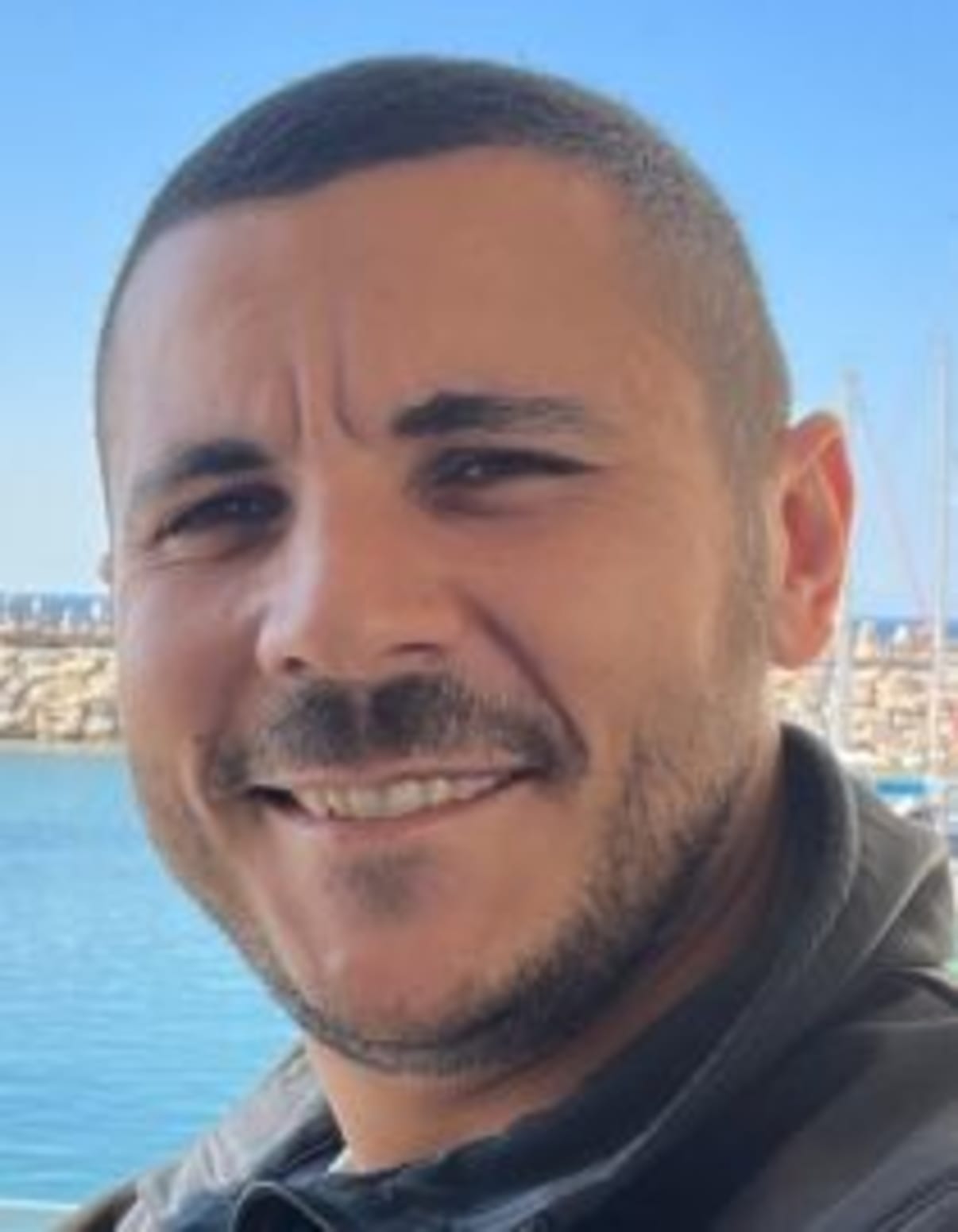 תמונת פורטרט של בעל המקצוע תמונת פורטרט של בעל המקצוע