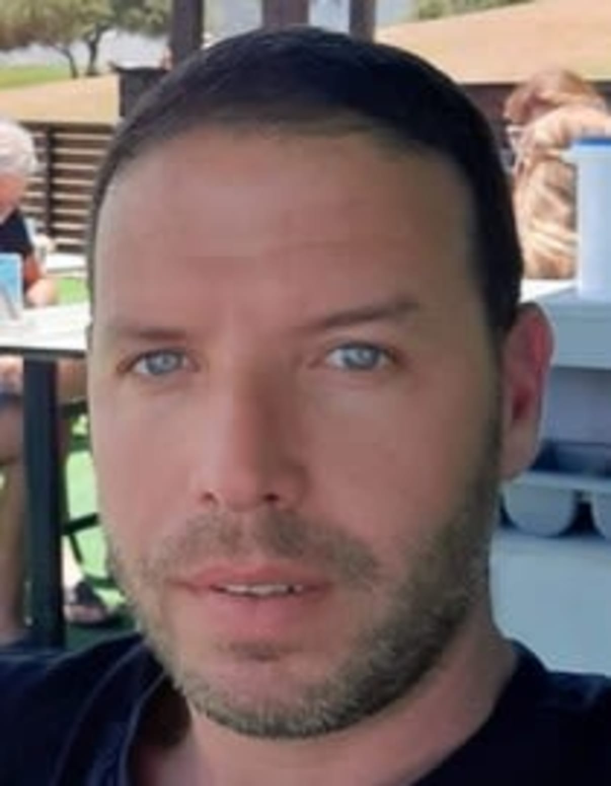 תמונת פורטרט של בעל המקצוע תמונת פורטרט של בעל המקצוע