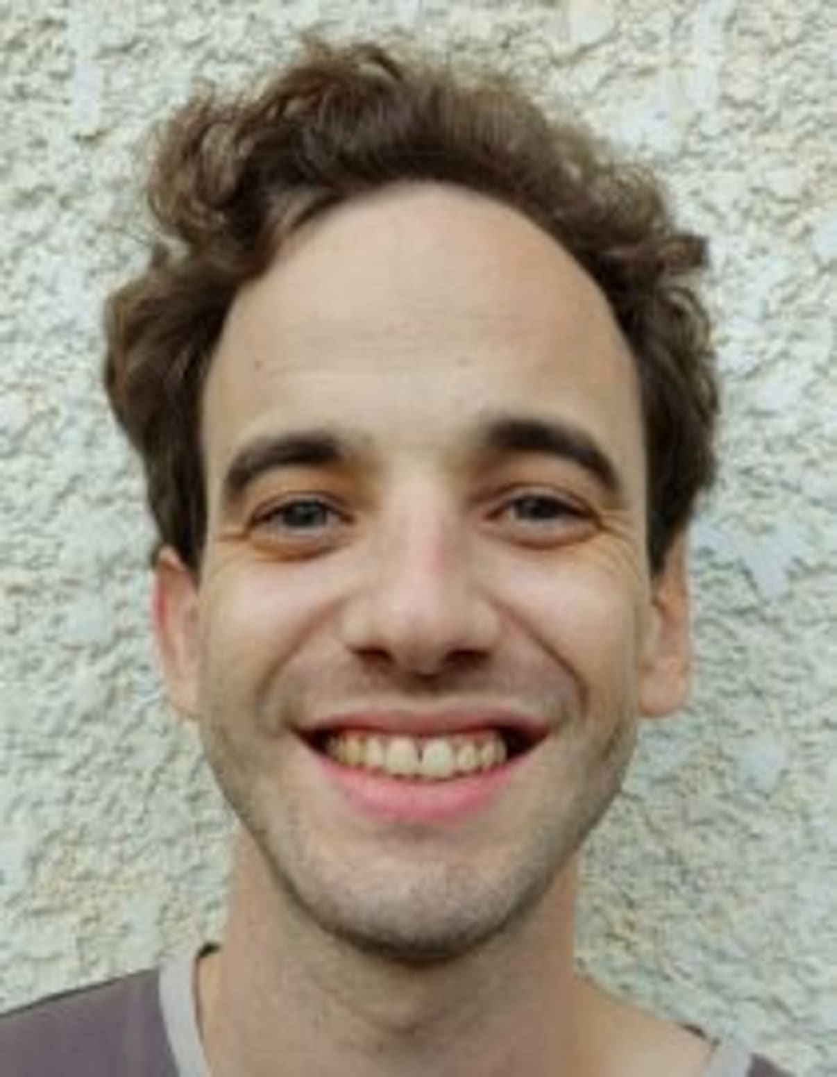 תמונת פורטרט של בעל המקצוע