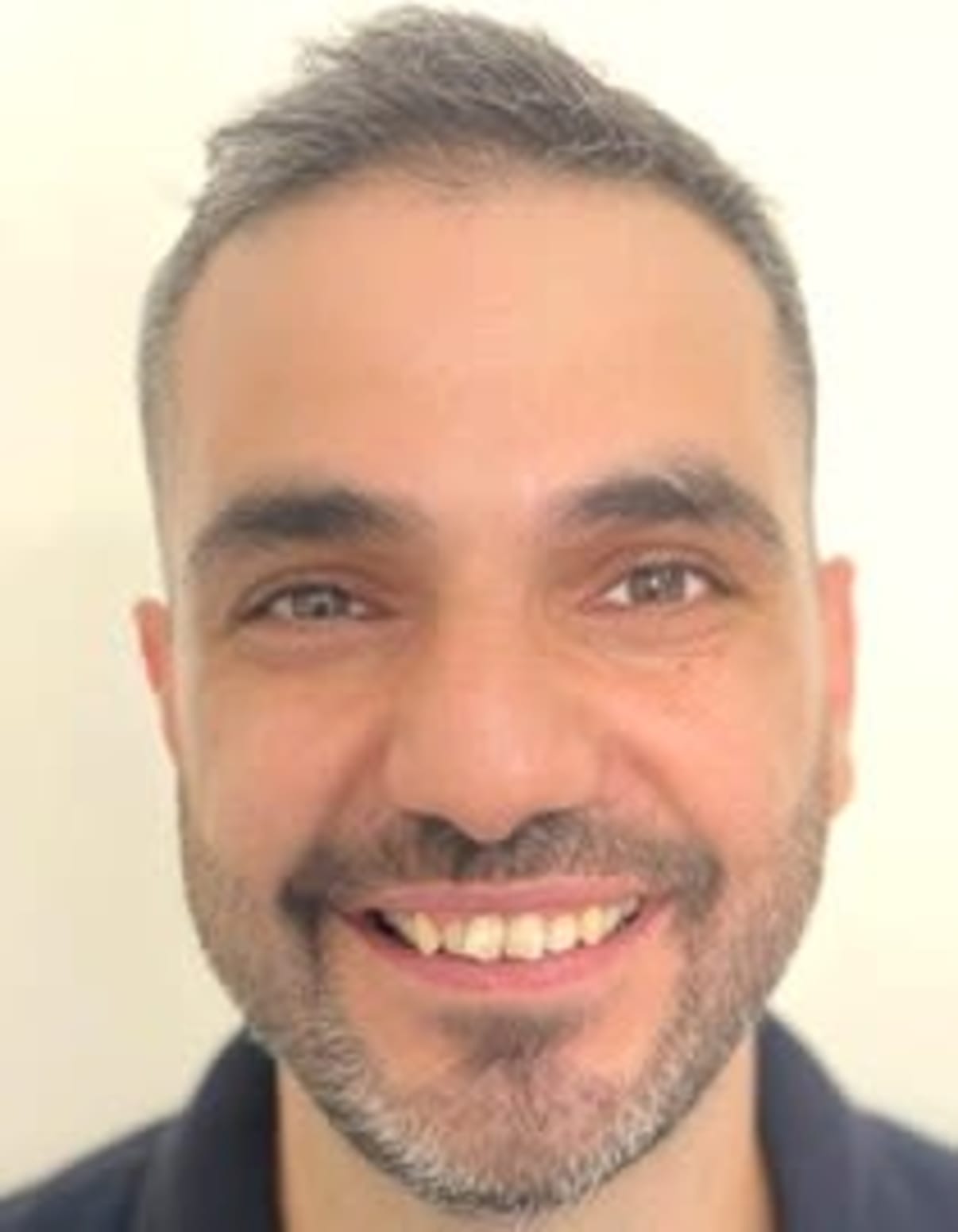 תמונת פורטרט של בעל המקצוע תמונת פורטרט של בעל המקצוע