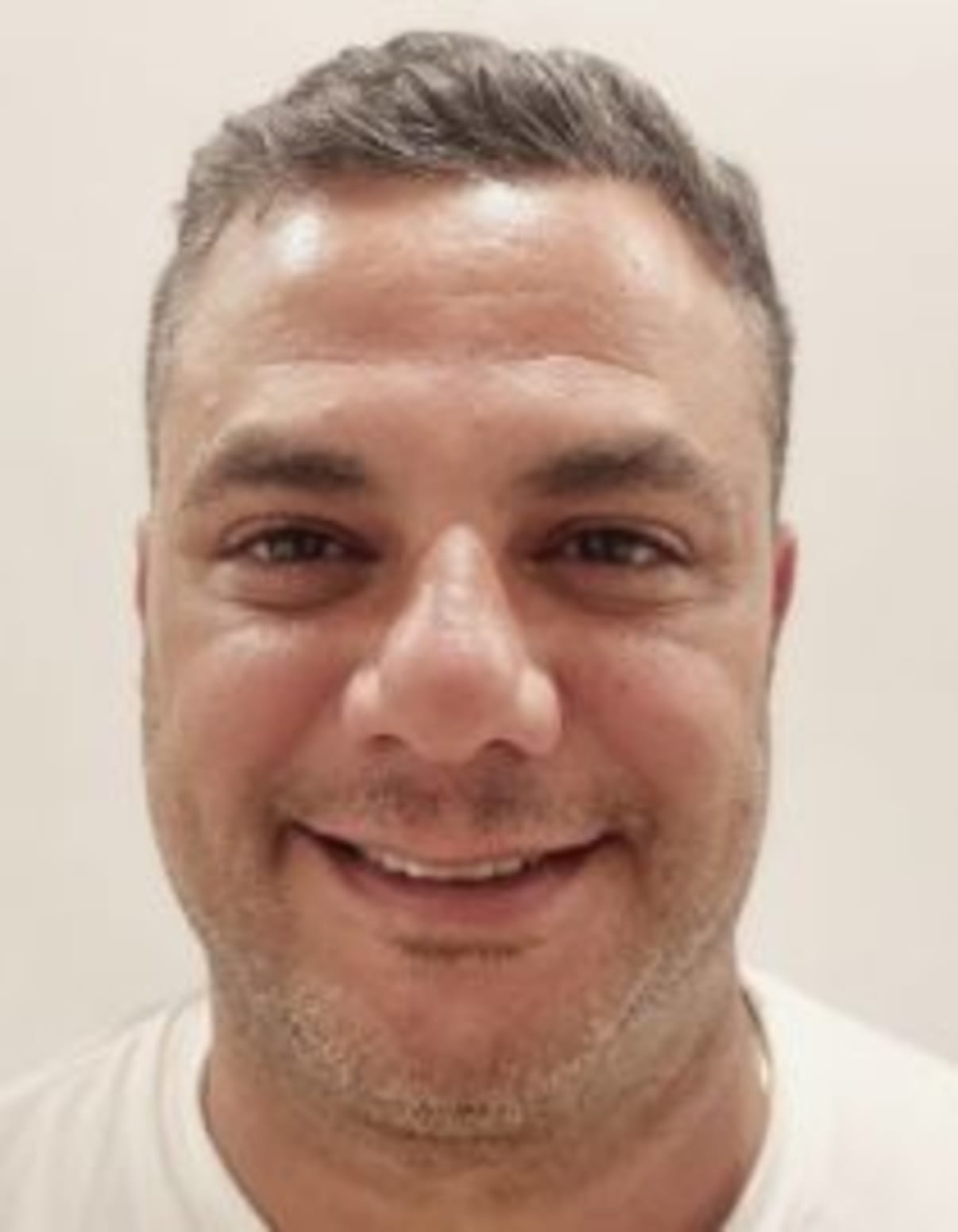 תמונת פורטרט של בעל המקצוע תמונת פורטרט של בעל המקצוע