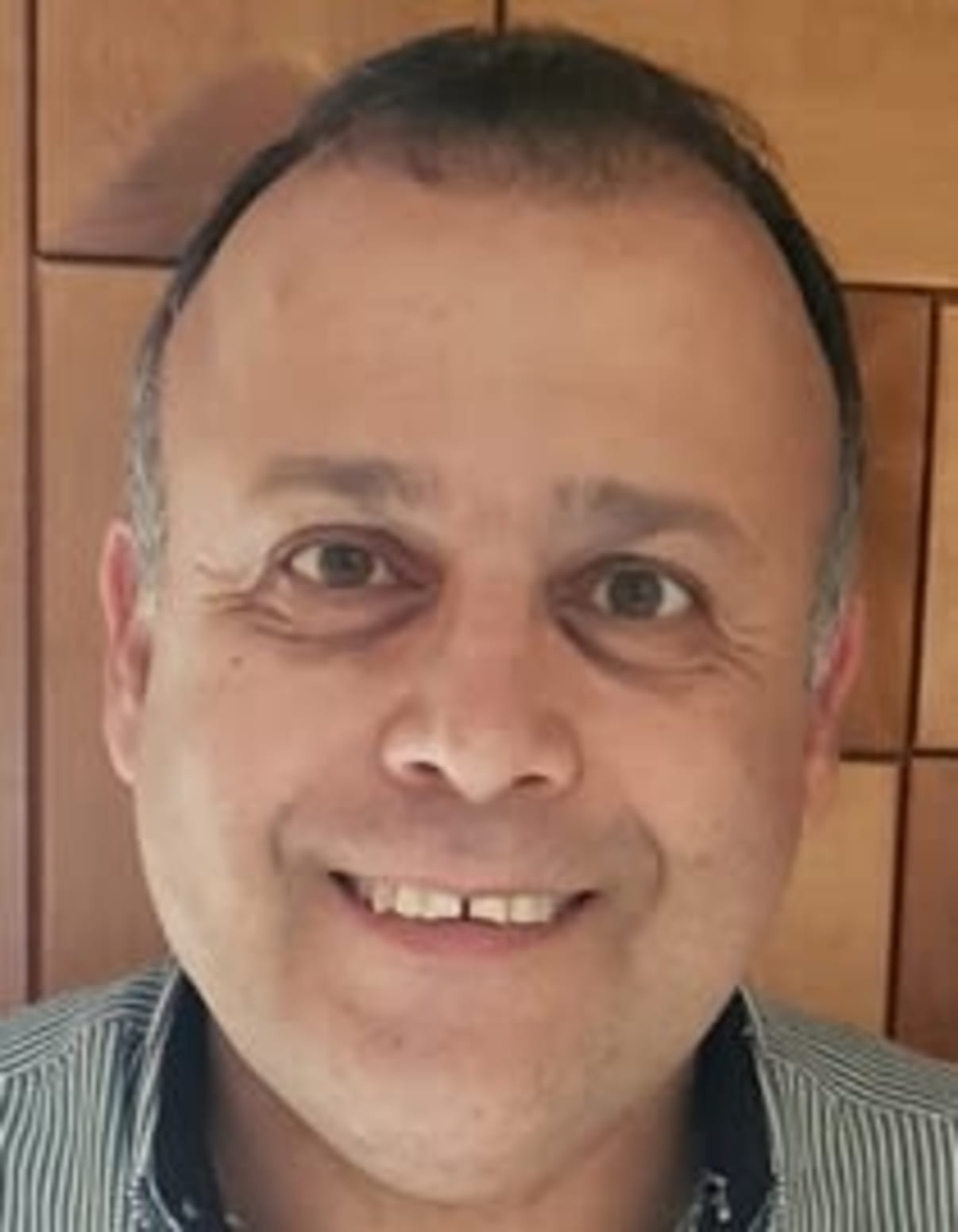 תמונת פורטרט של בעל המקצוע תמונת פורטרט של בעל המקצוע