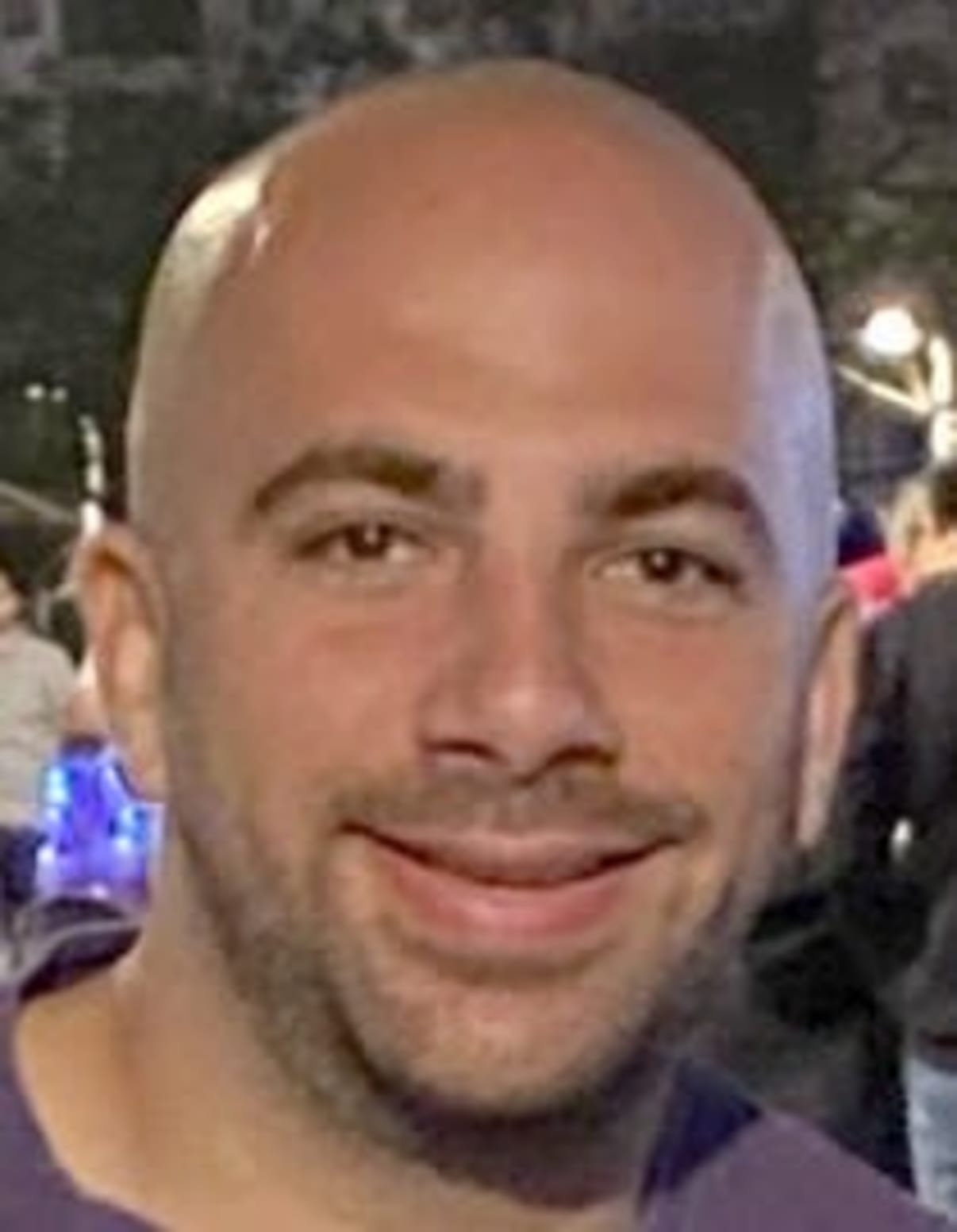 תמונת פורטרט של בעל המקצוע