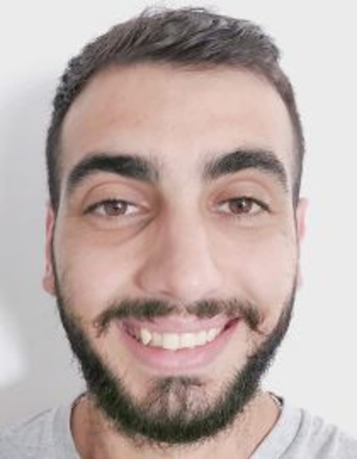 תמונת פורטרט של בעל המקצוע