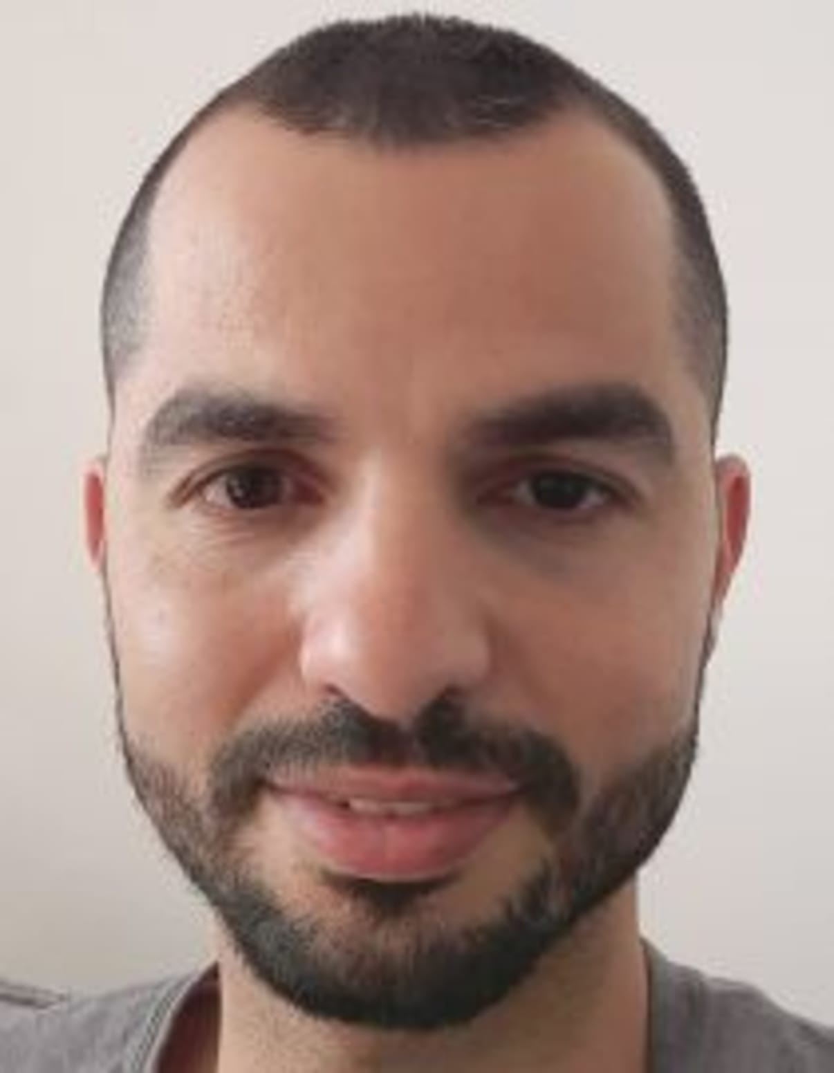 תמונת פורטרט של בעל המקצוע תמונת פורטרט של בעל המקצוע
