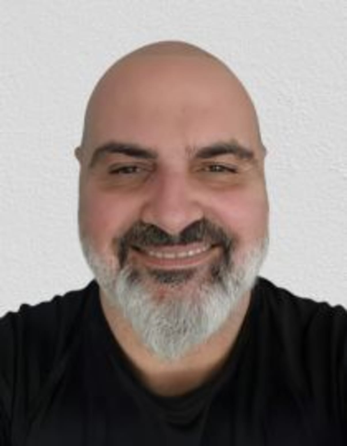 תמונת פורטרט של בעל המקצוע