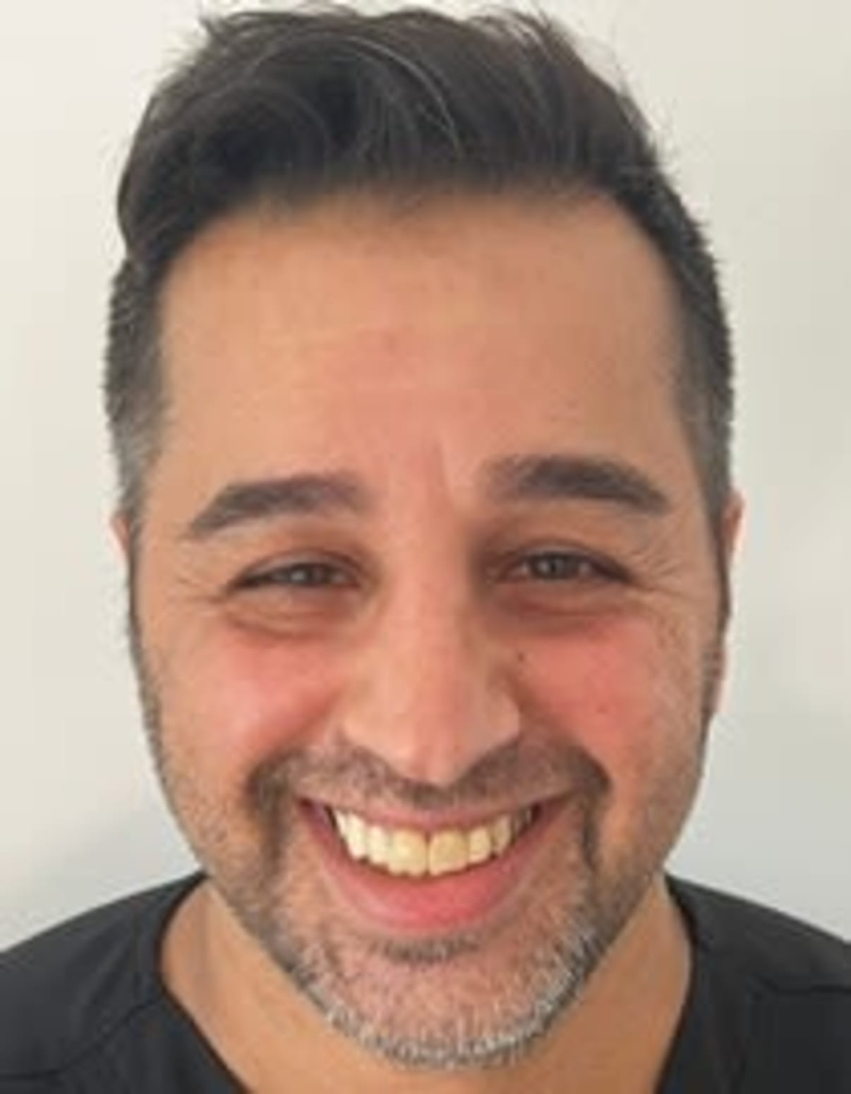 תמונת פורטרט של בעל המקצוע תמונת פורטרט של בעל המקצוע