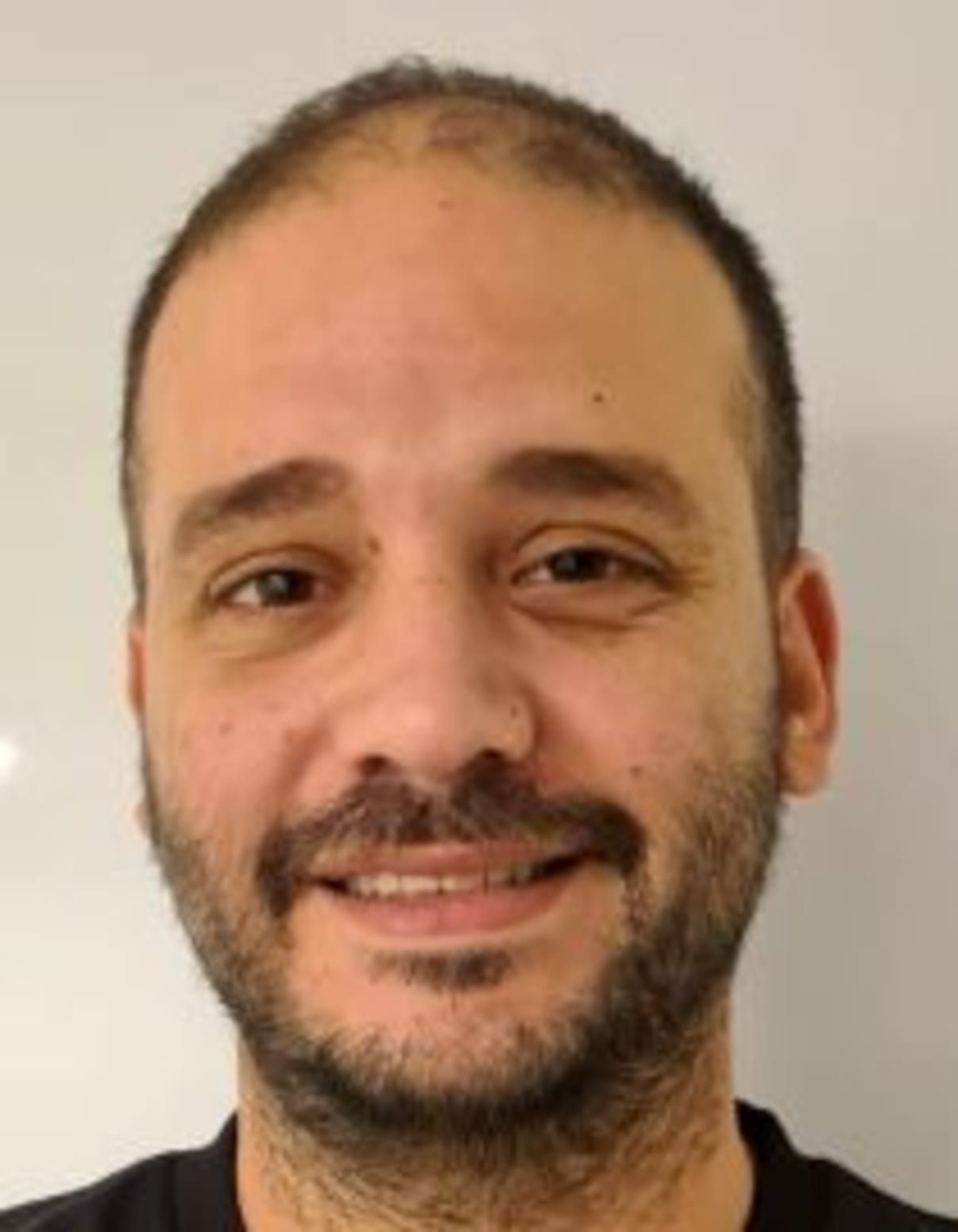 תמונת פורטרט של בעל המקצוע תמונת פורטרט של בעל המקצוע