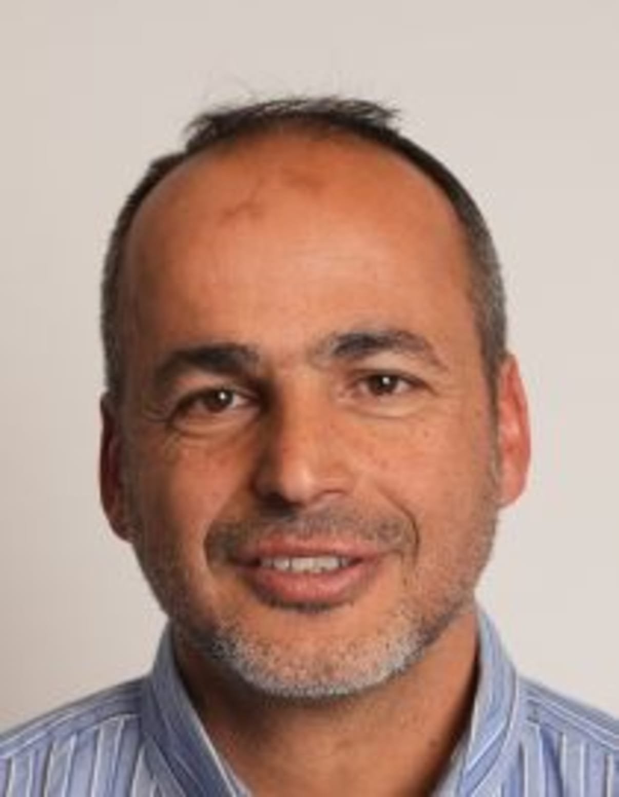 תמונת פורטרט של בעל המקצוע תמונת פורטרט של בעל המקצוע